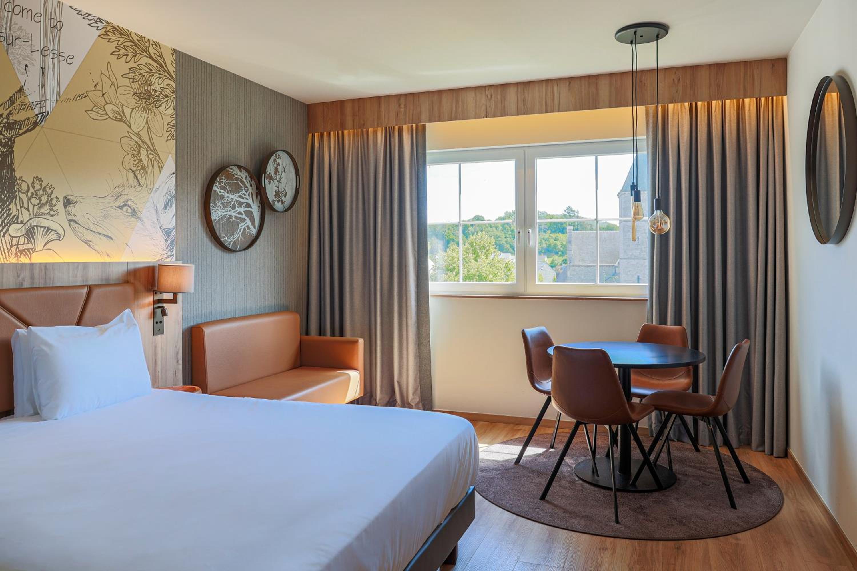 King Suite with Bunk Bed - Photo 10