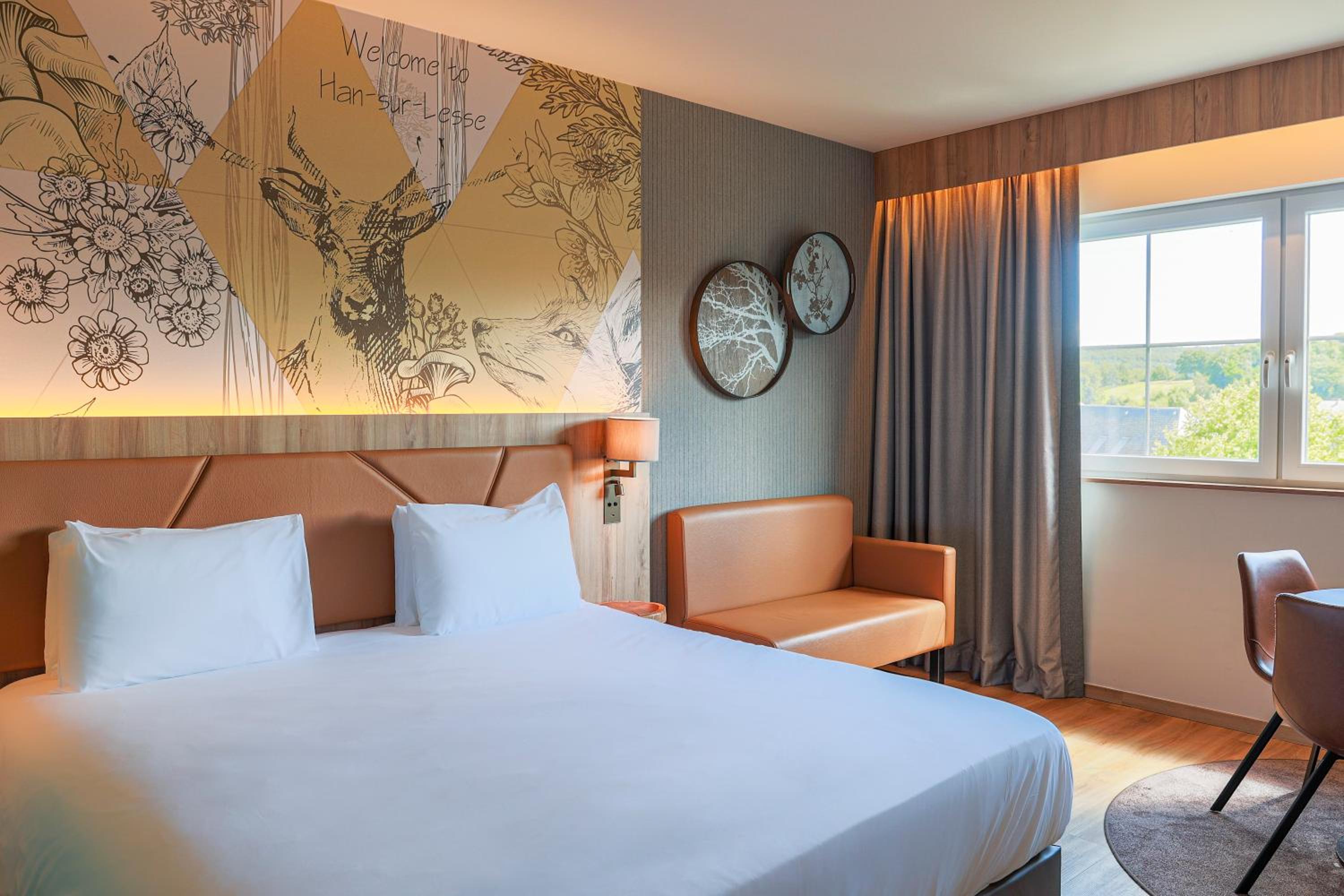King Suite with Bunk Bed - Photo 16