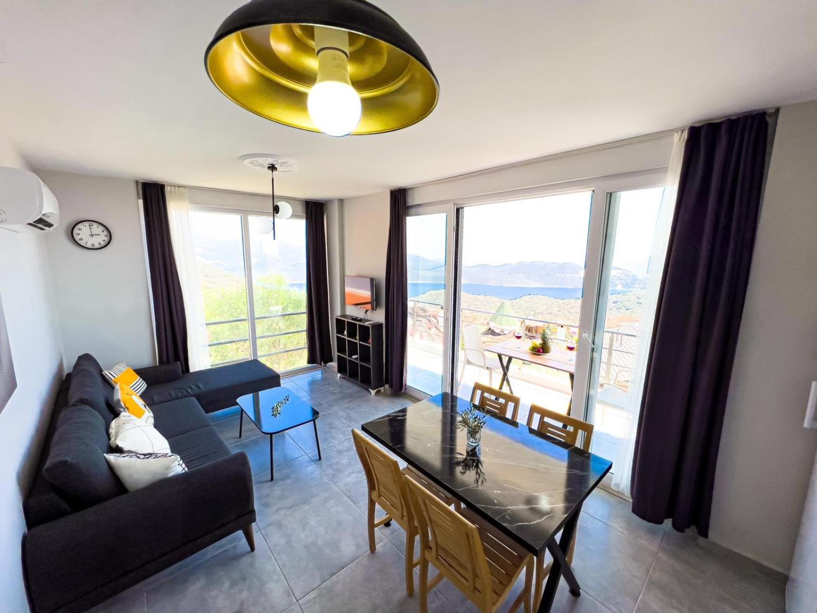 Apartment with Sea View photo 1