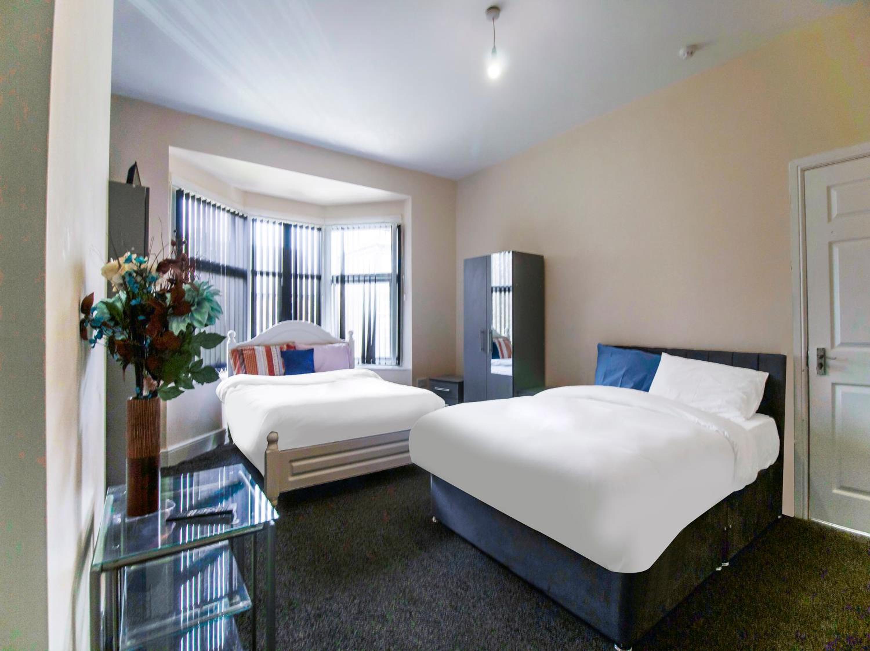 Standard Twin Room photo 2