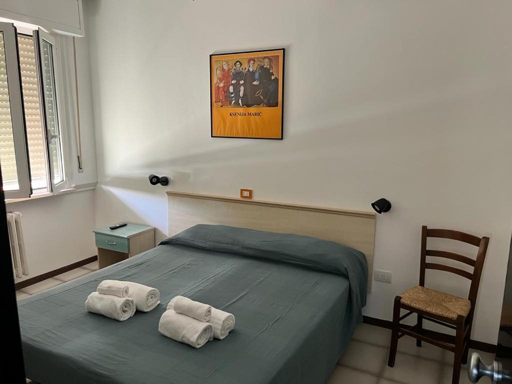 Small Twin Room