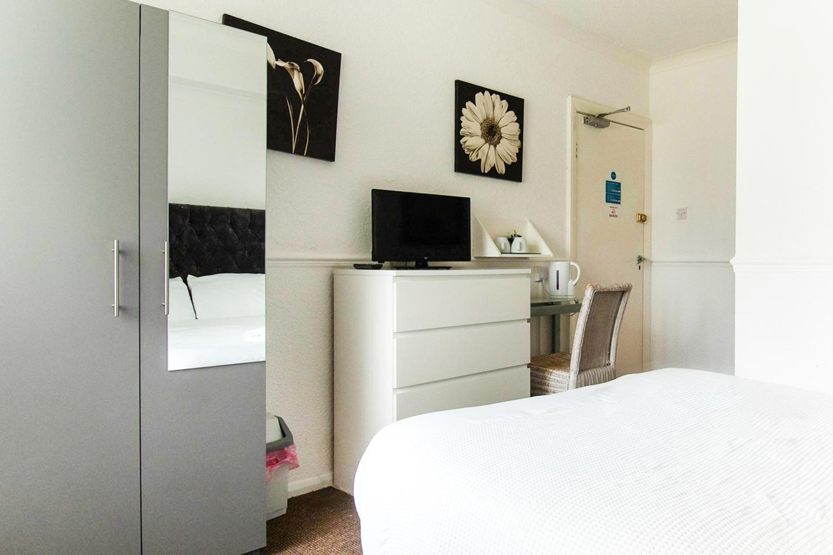 Standard Quadruple Room photo 2