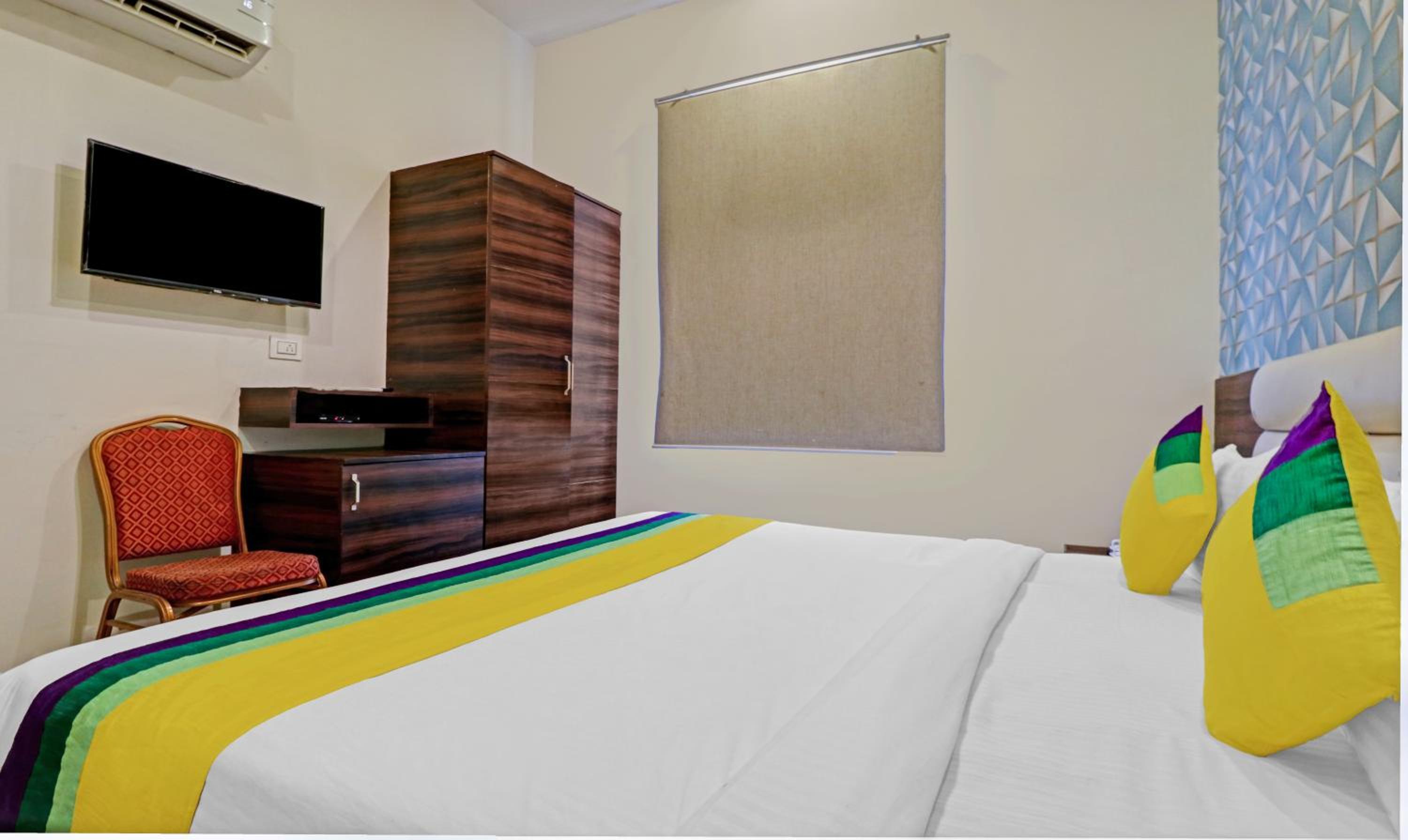 Economy Room - Photo 8