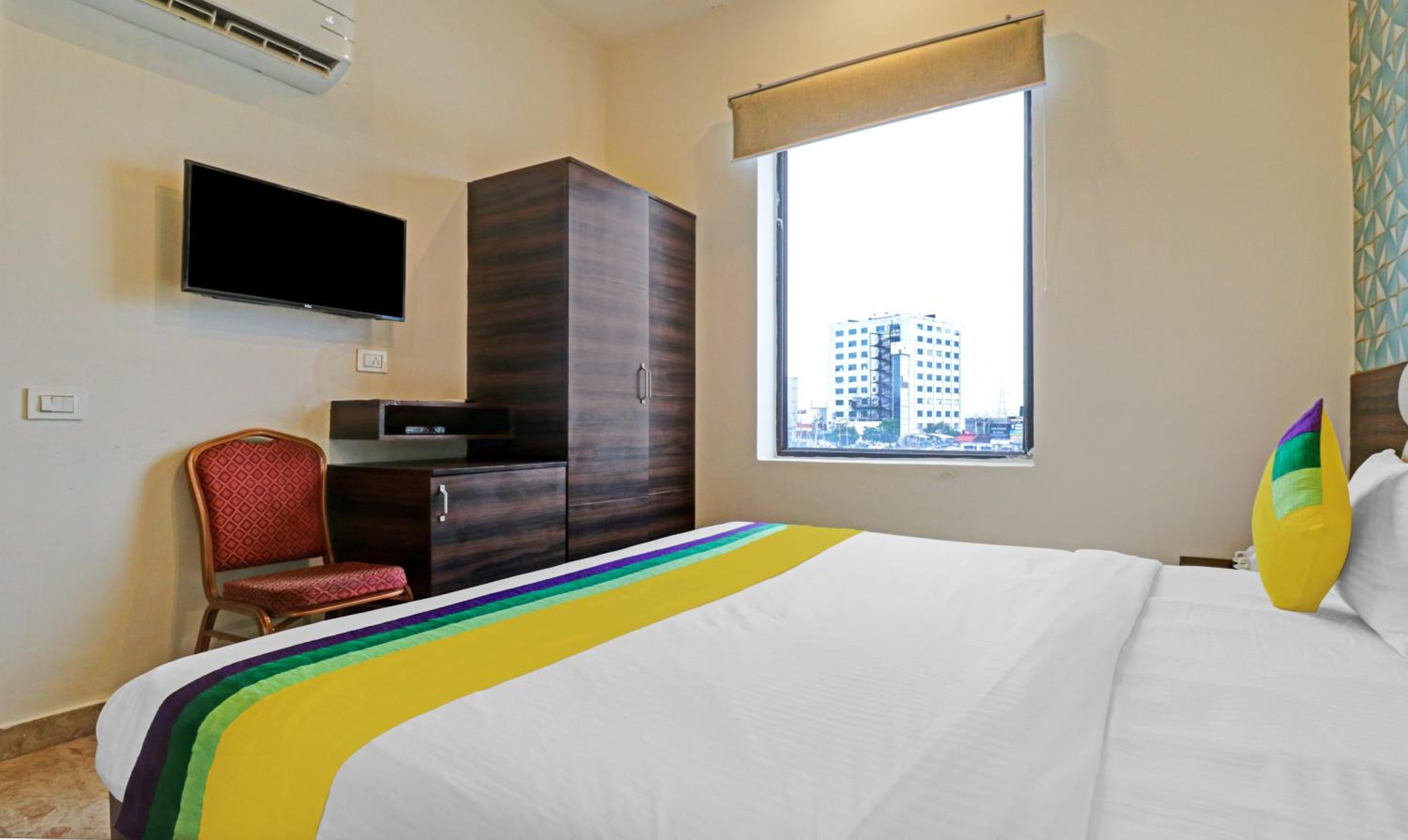 Economy Room - Photo 9