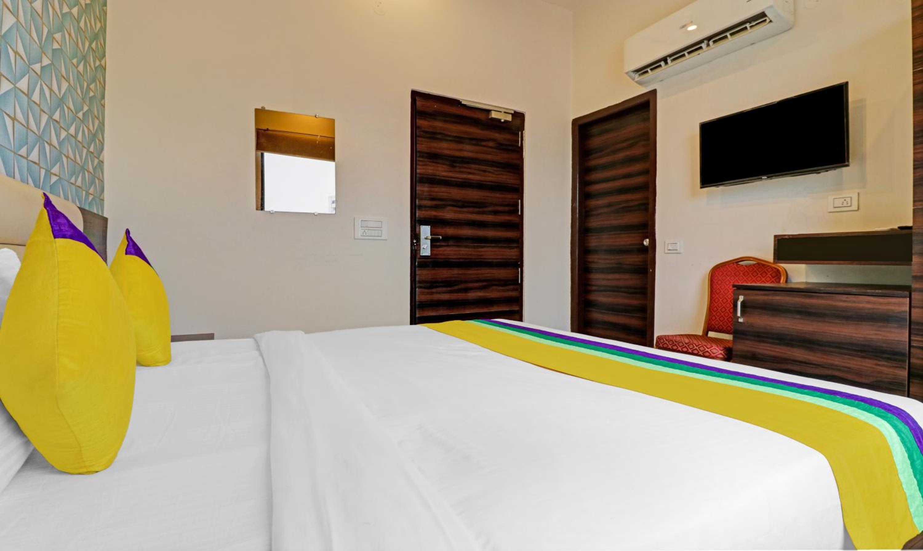 Economy Room - Photo 4