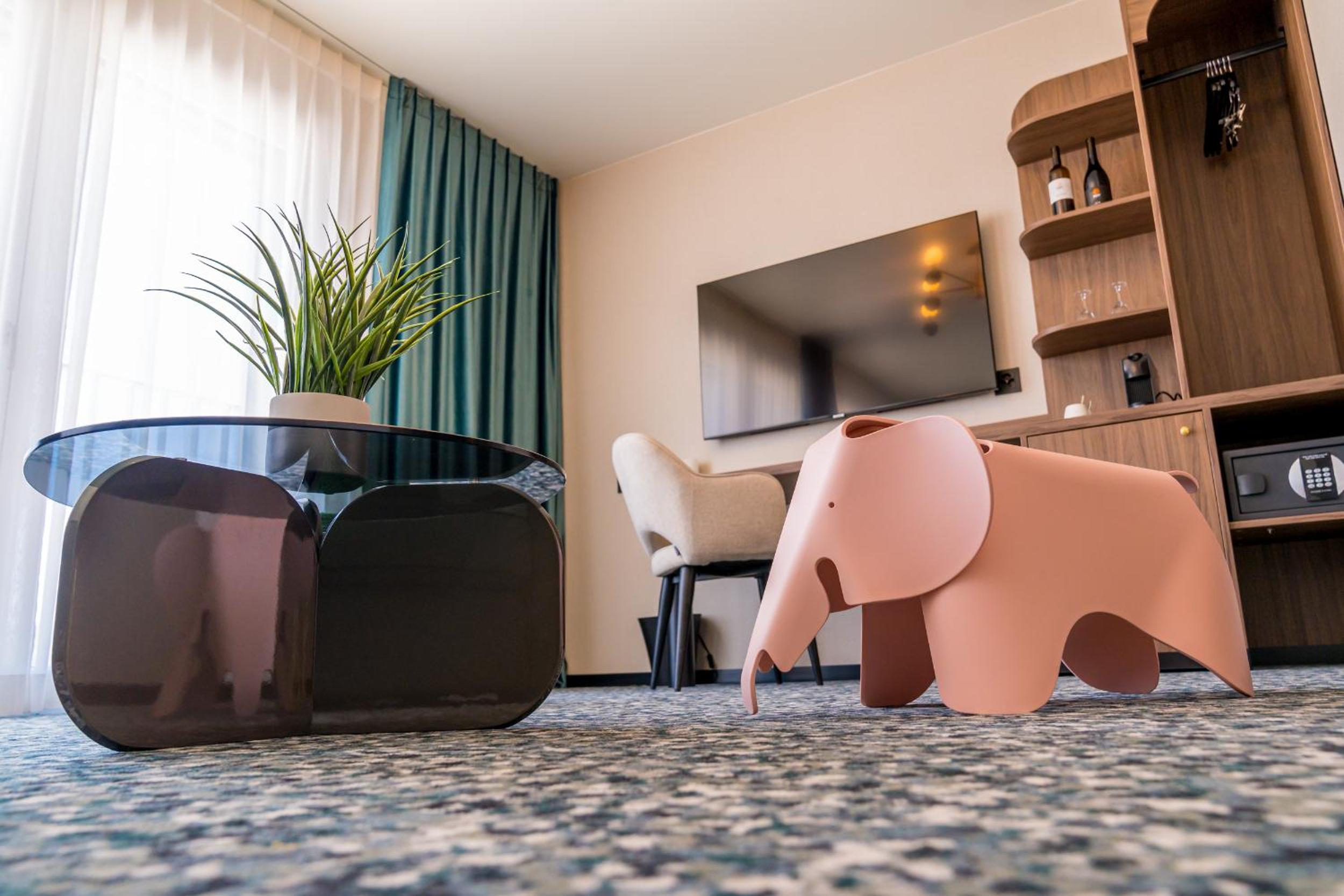 Family Junior Suite - Photo 15