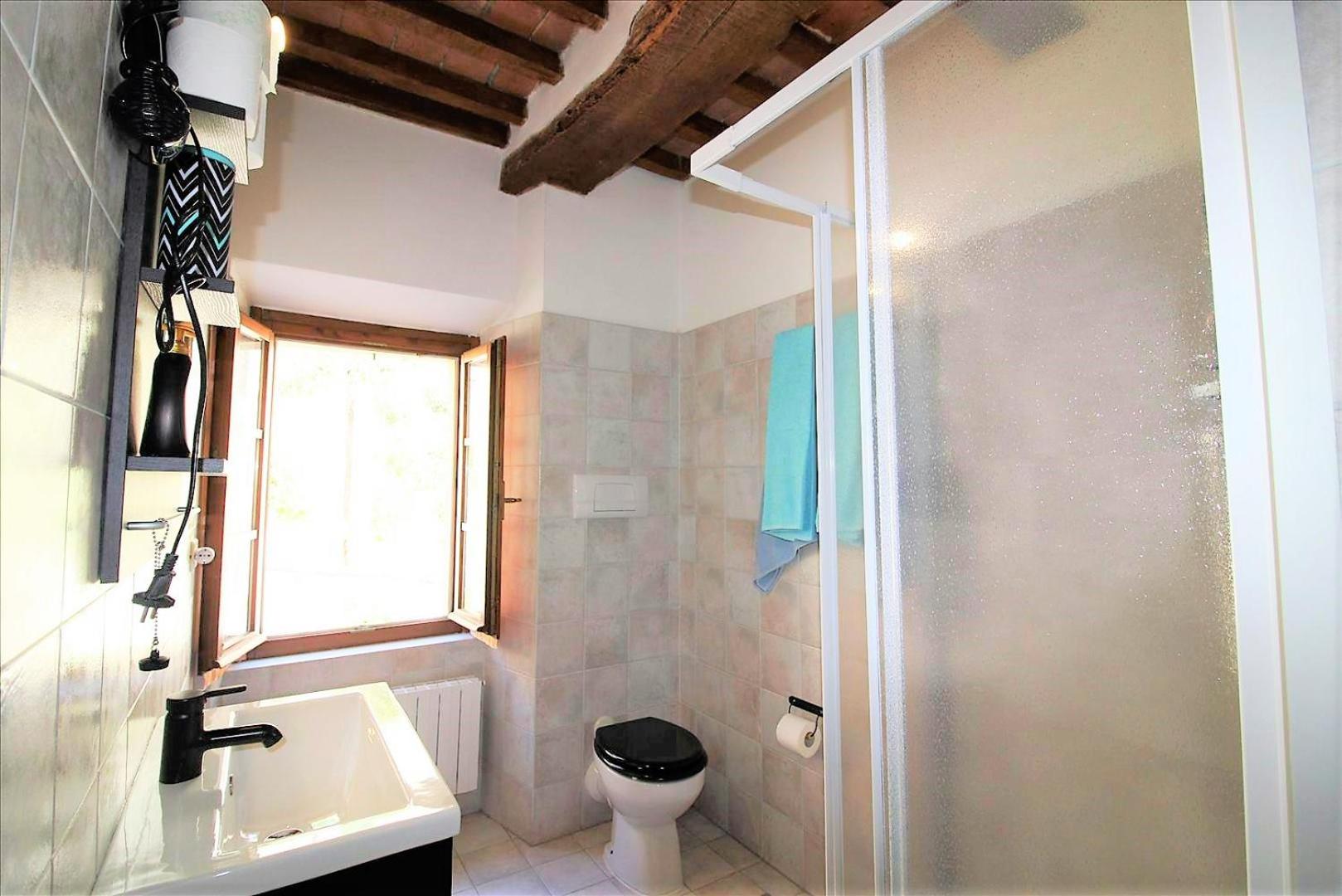 Apartment - Split Level photo 3
