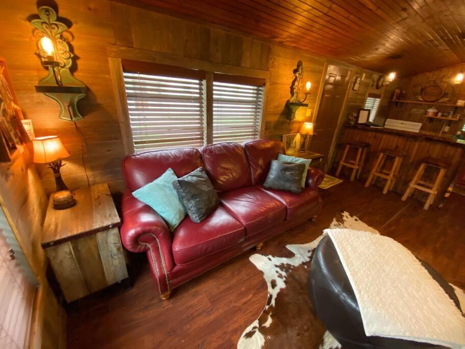 One-Bedroom House - Photo 12