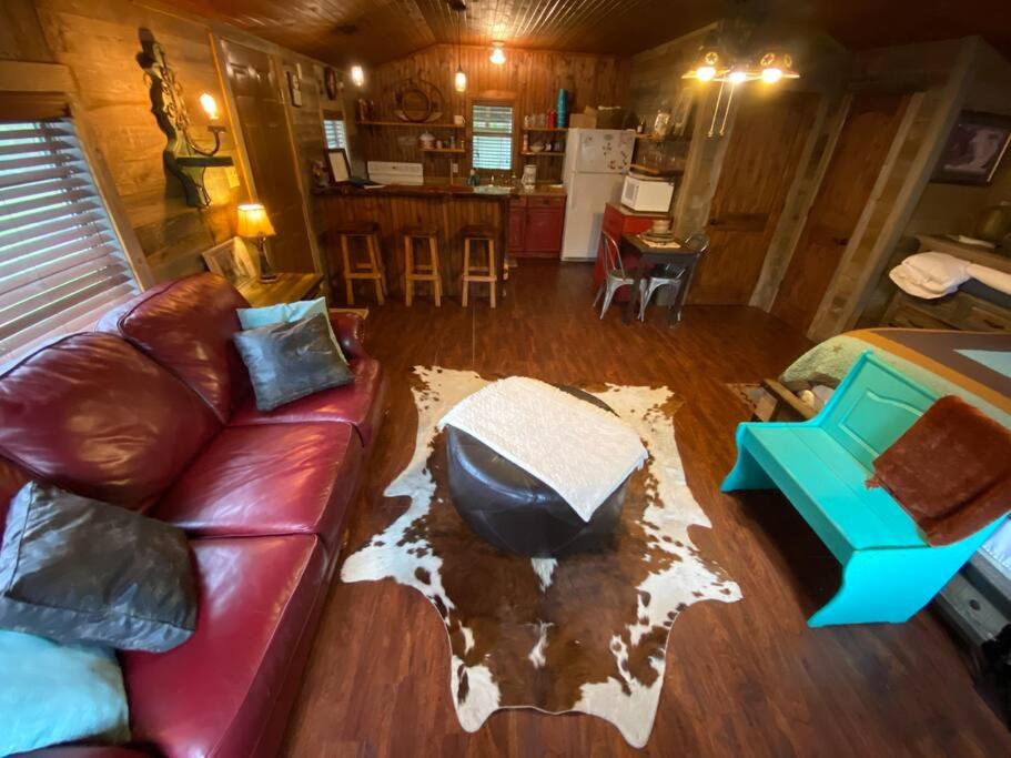 One-Bedroom House - Photo 4