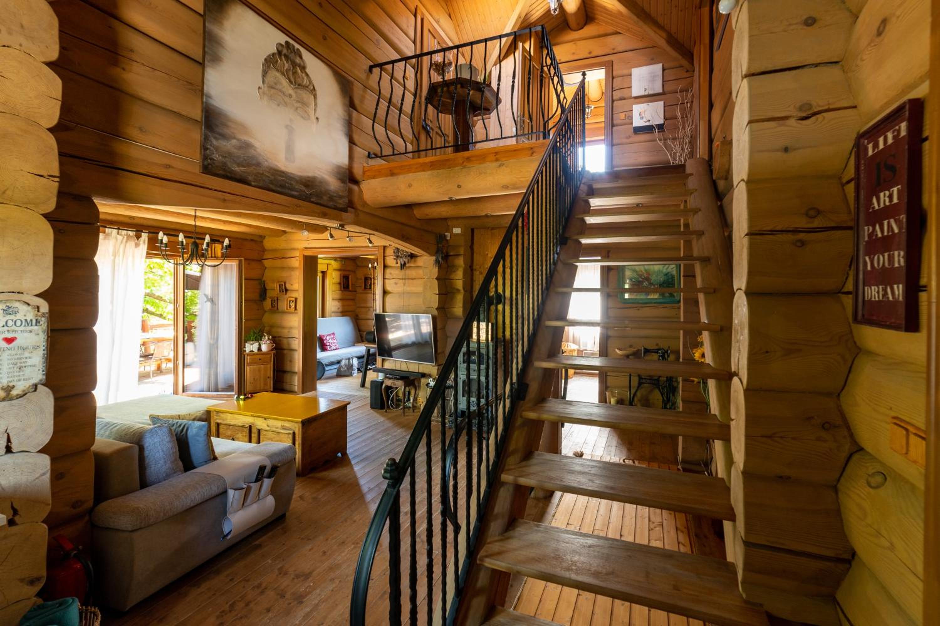 Two-Bedroom House - Photo 11