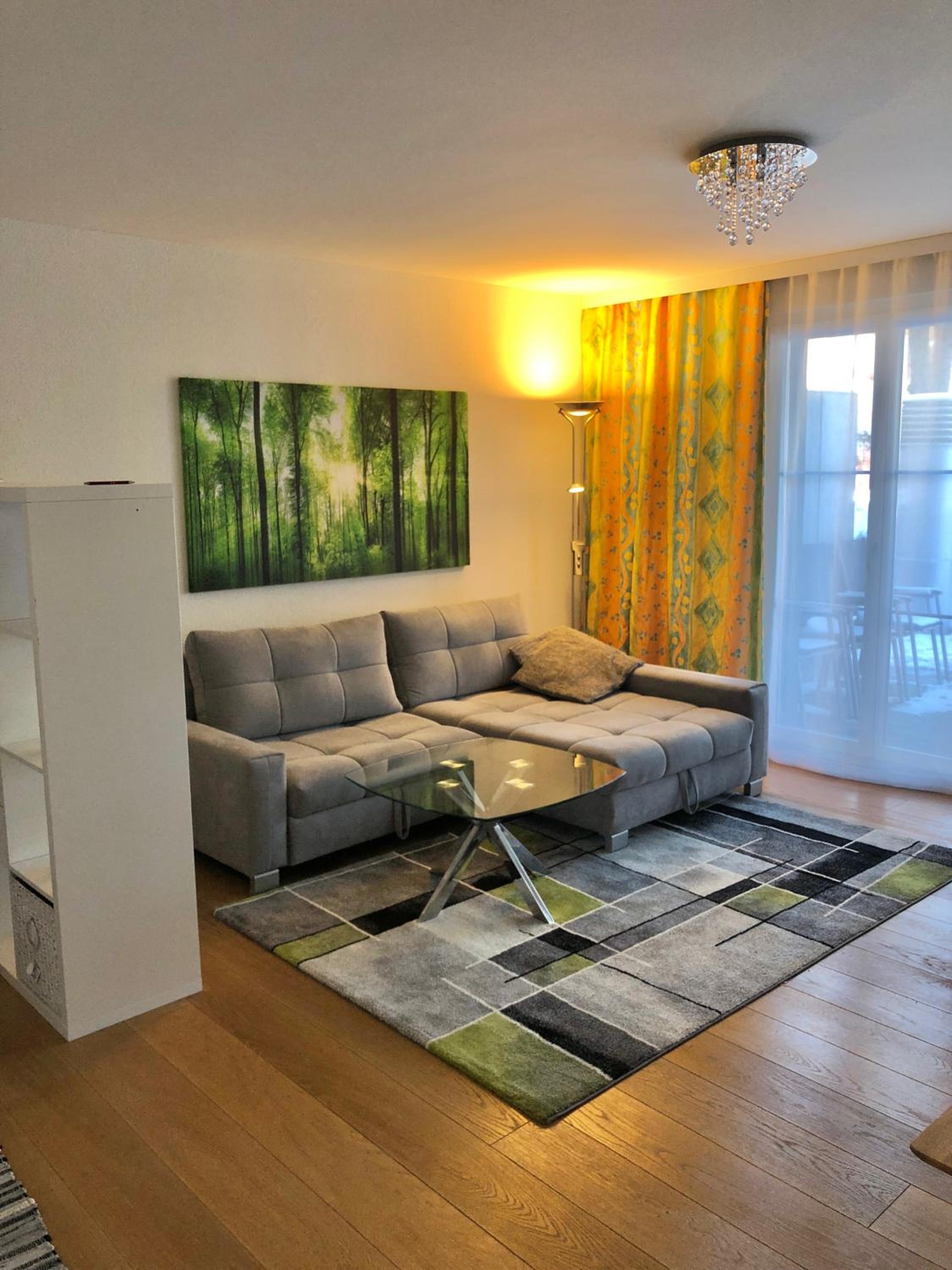 One-Bedroom Apartment photo 1
