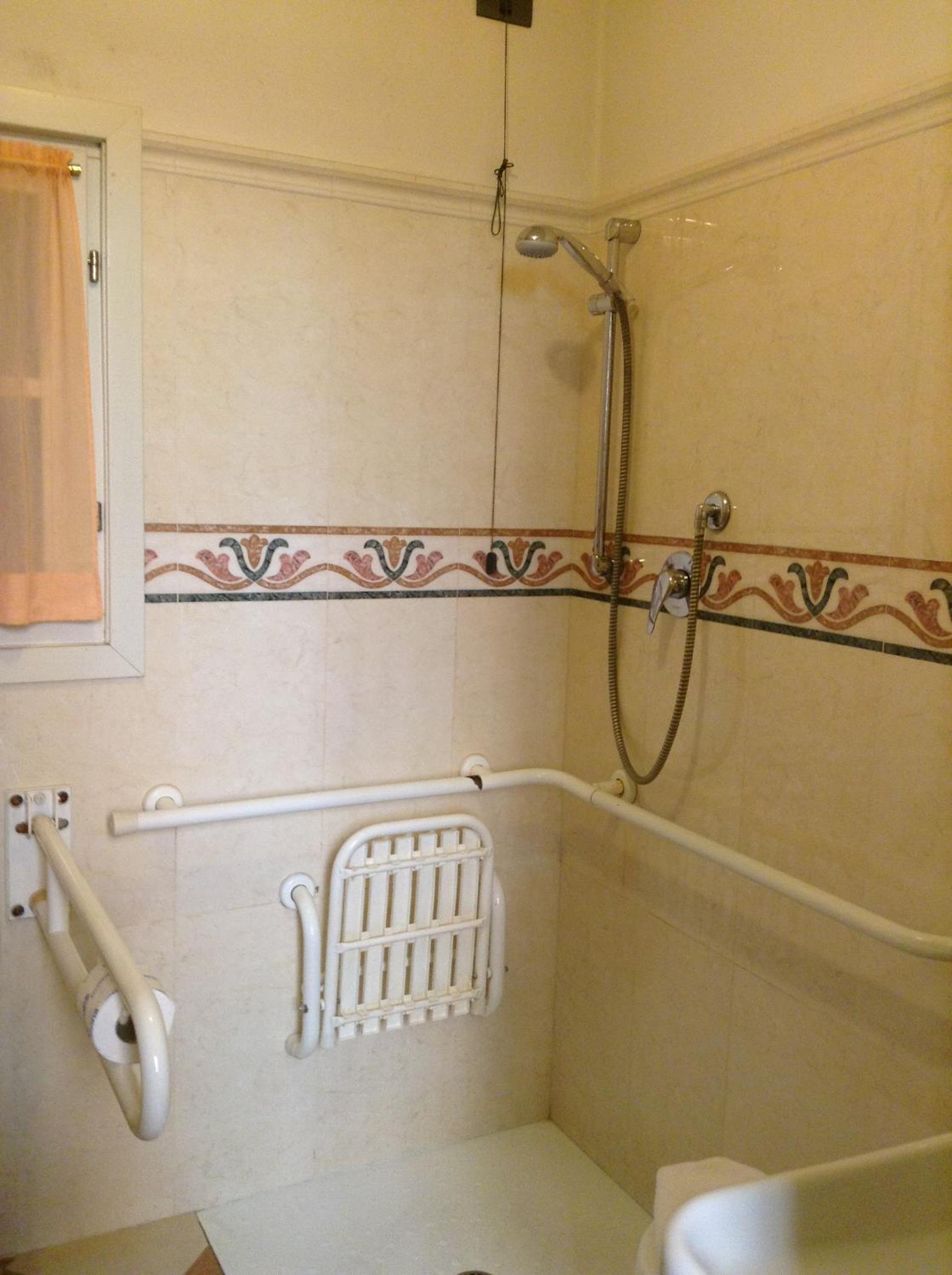 Triple Room - Photo 6