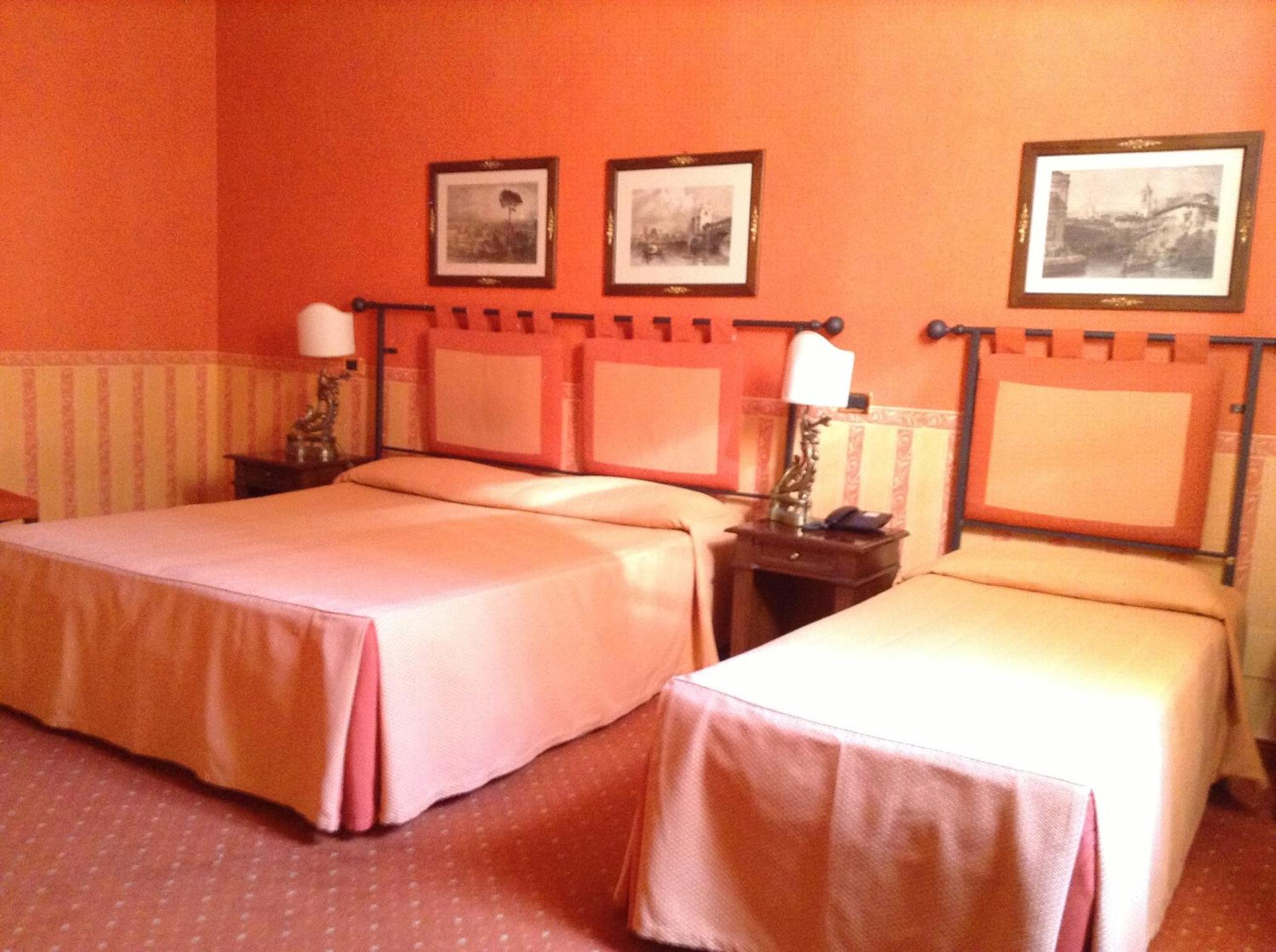 Triple Room - Photo 1