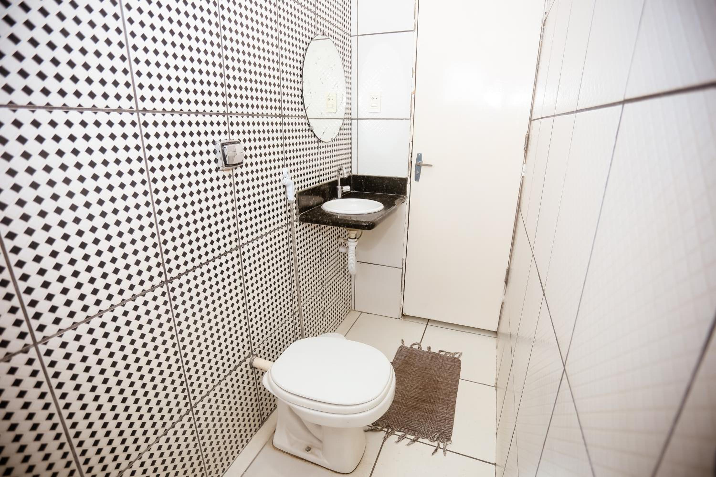 Double Room - Photo 2