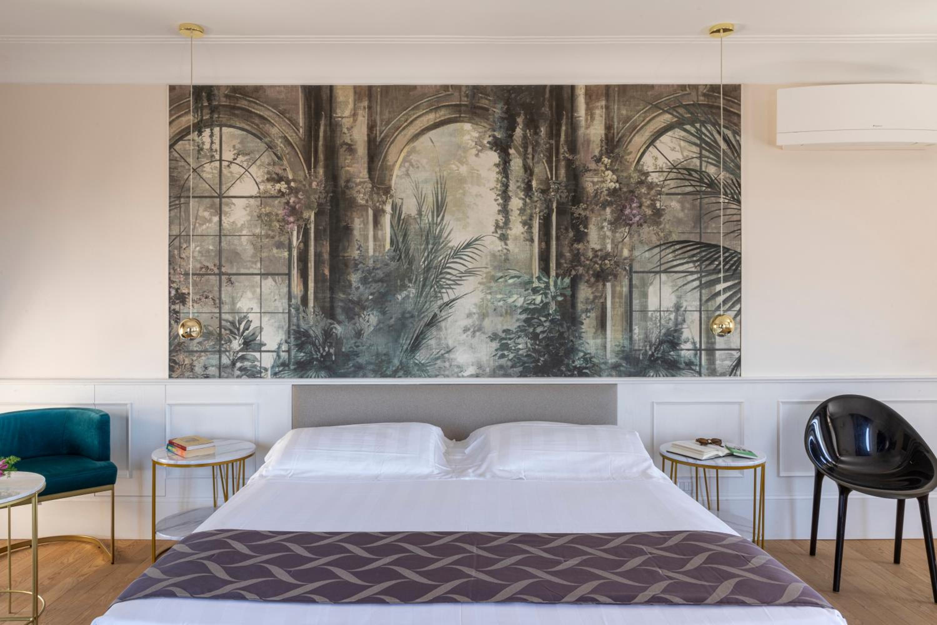 Panoramic Suite with Private Terrace