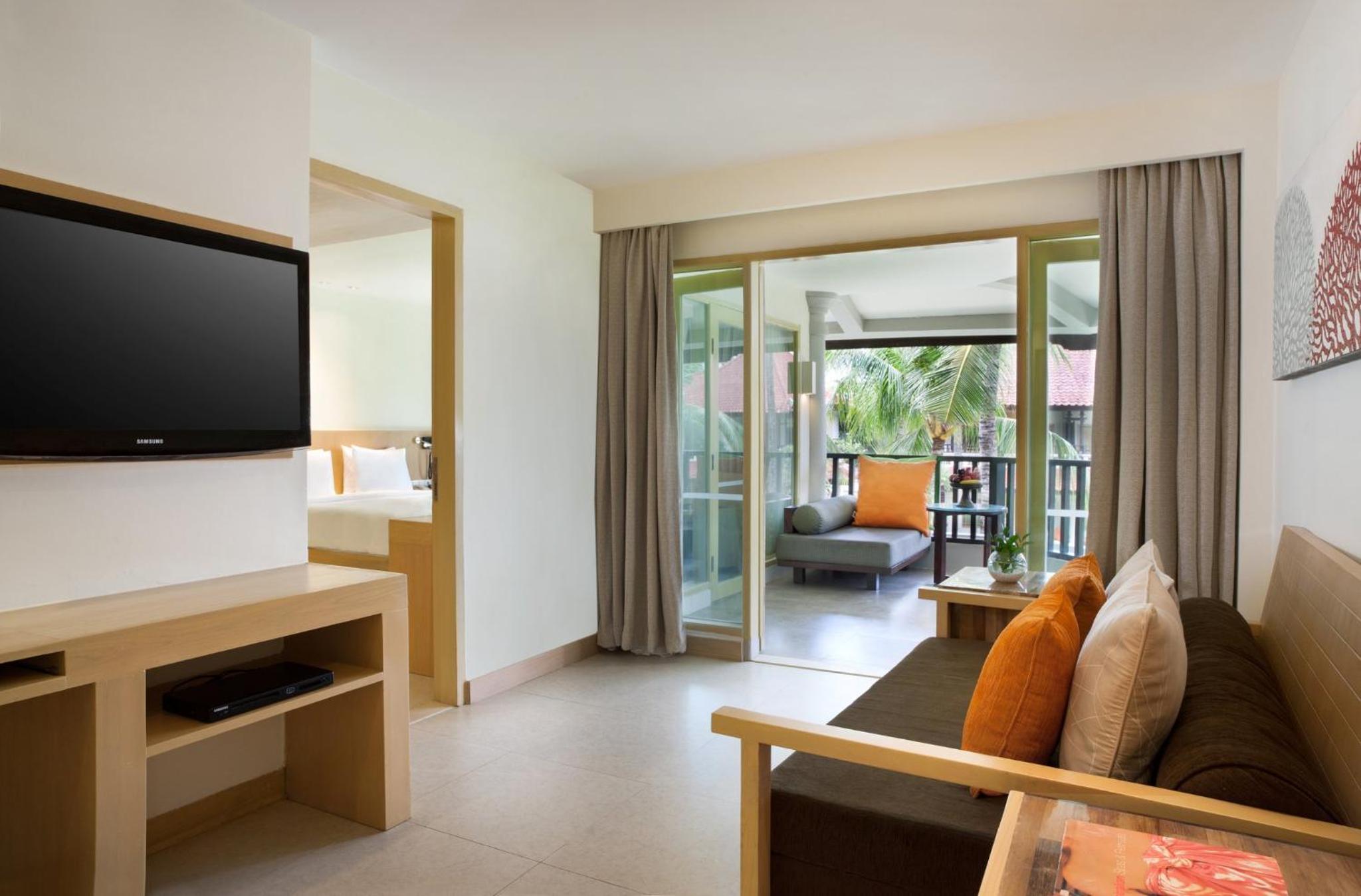 One-Bedroom Suite with Garden View