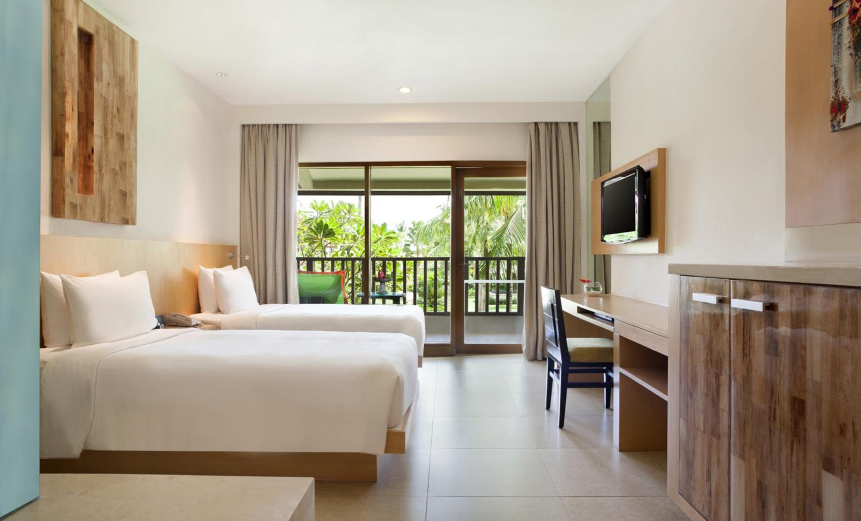 Premium Twin Room With Ocean View - Photo 3