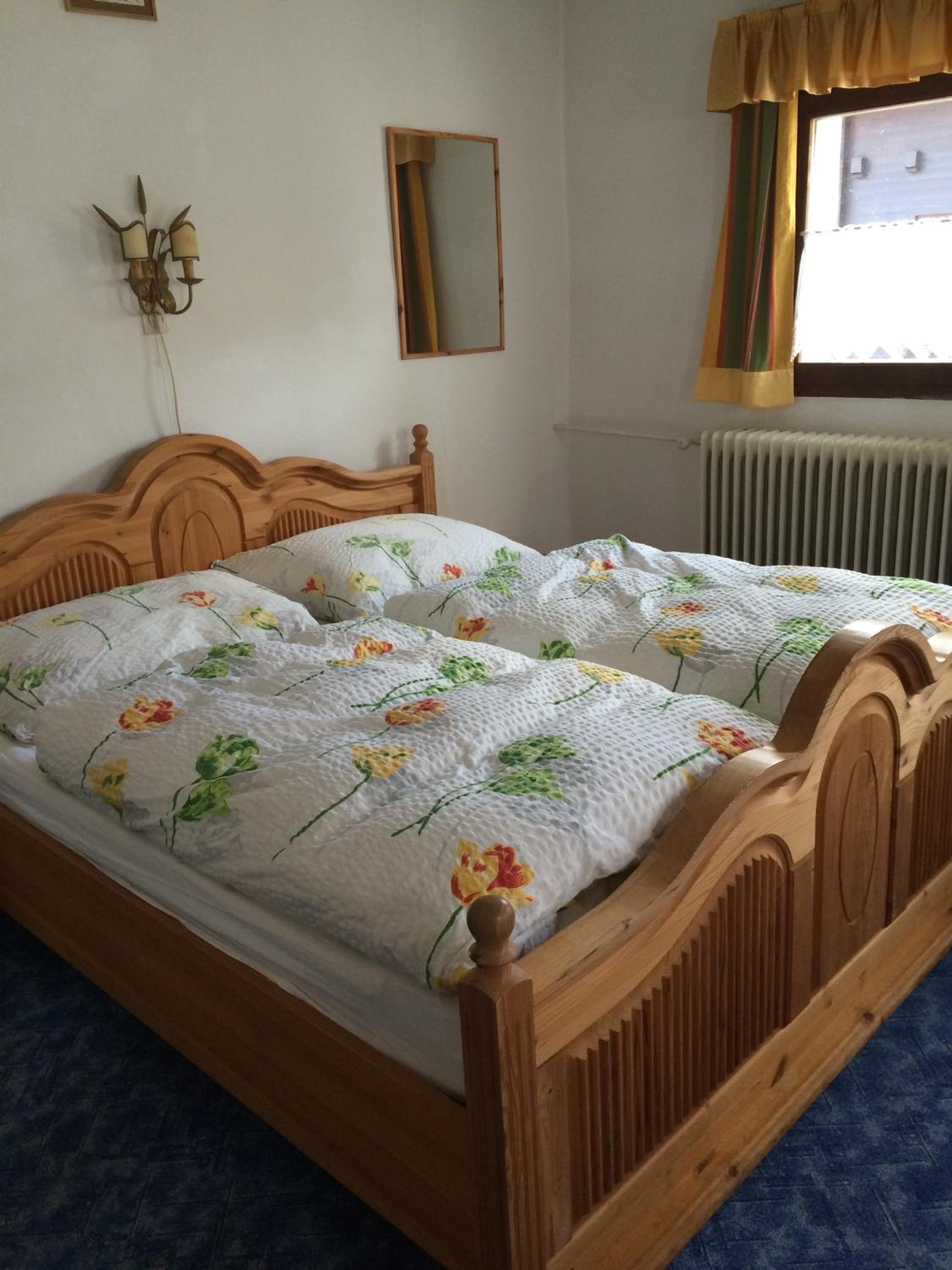 Double Room with Shower and Shared Toilet photo 1