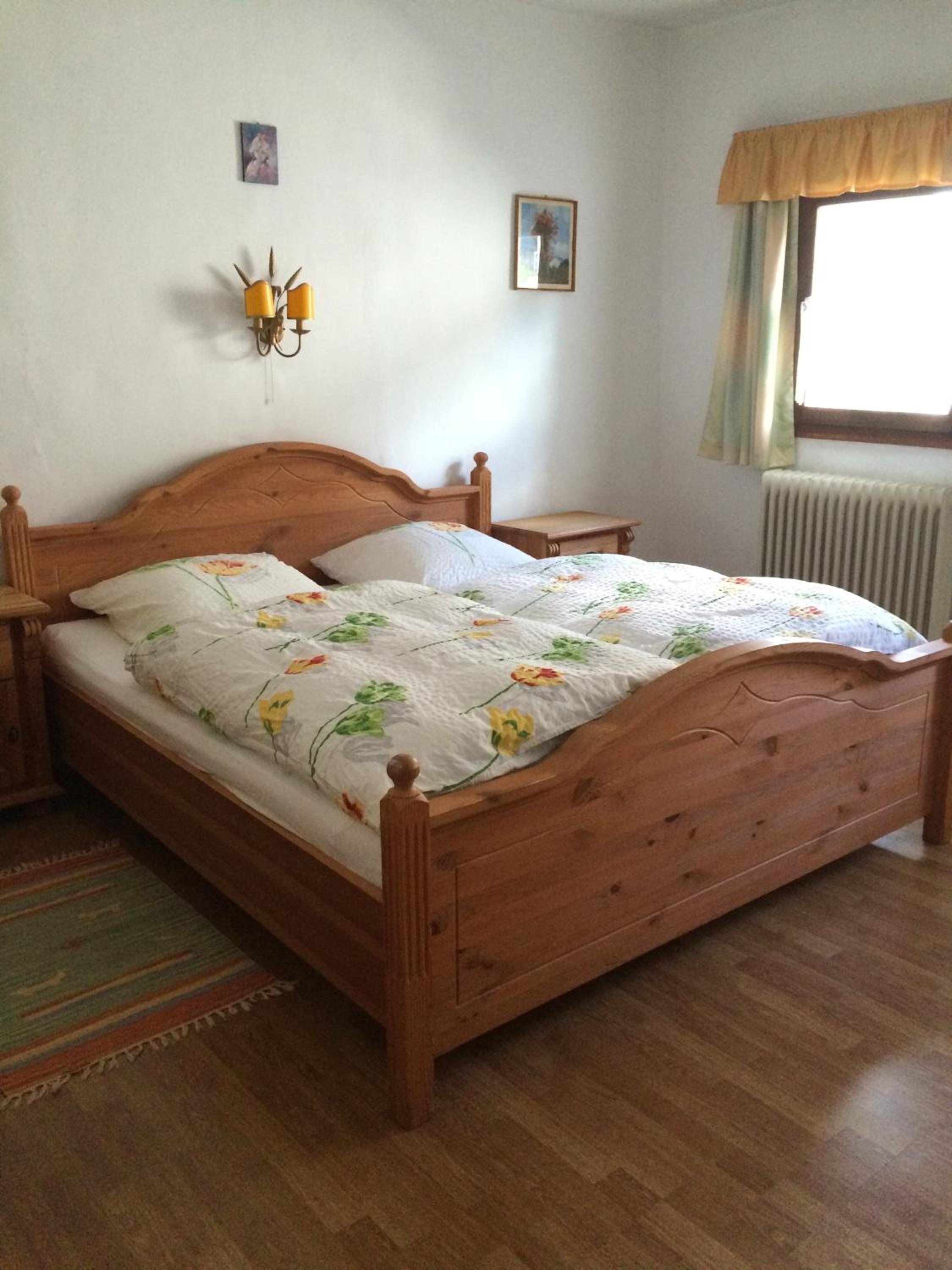 Double Room with Shower and Shared Toilet photo 3