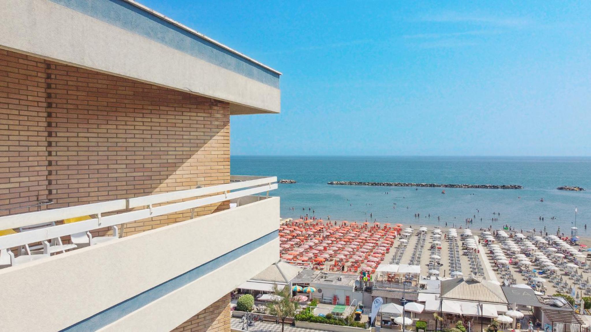 Quadruple Room with Sea View photo 2