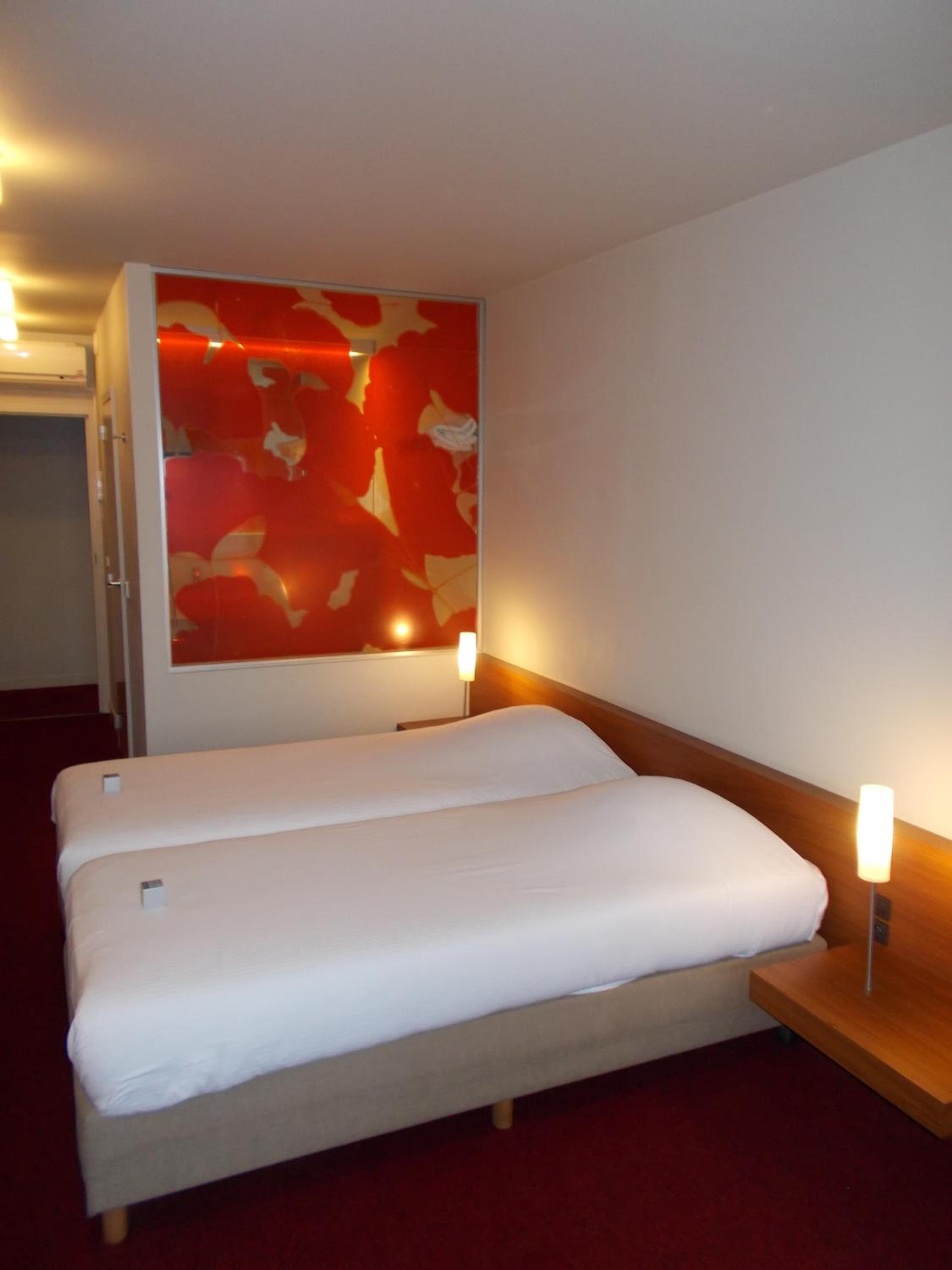 Twin Room - Photo 14