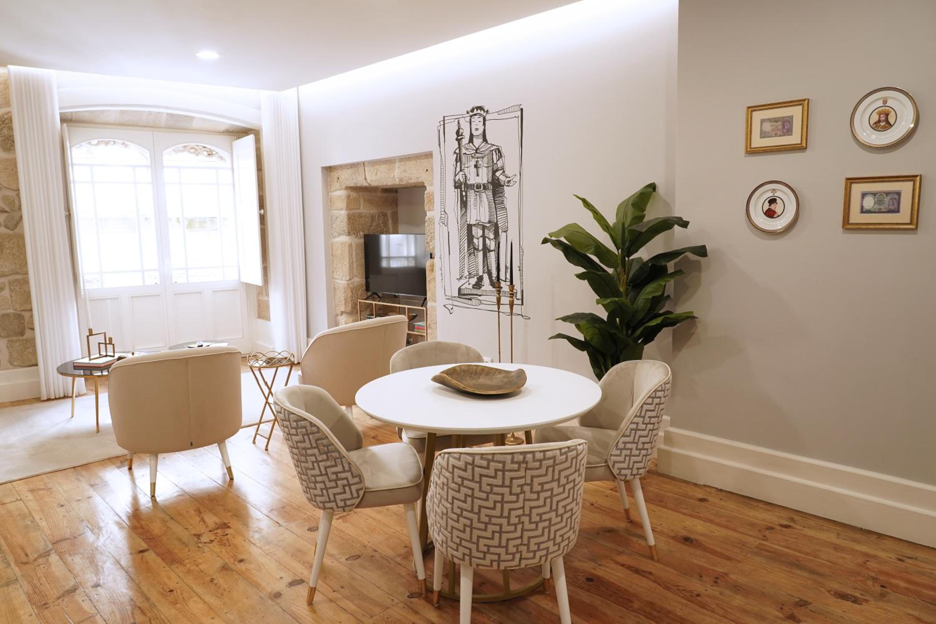 Deluxe Apartment - Photo 1