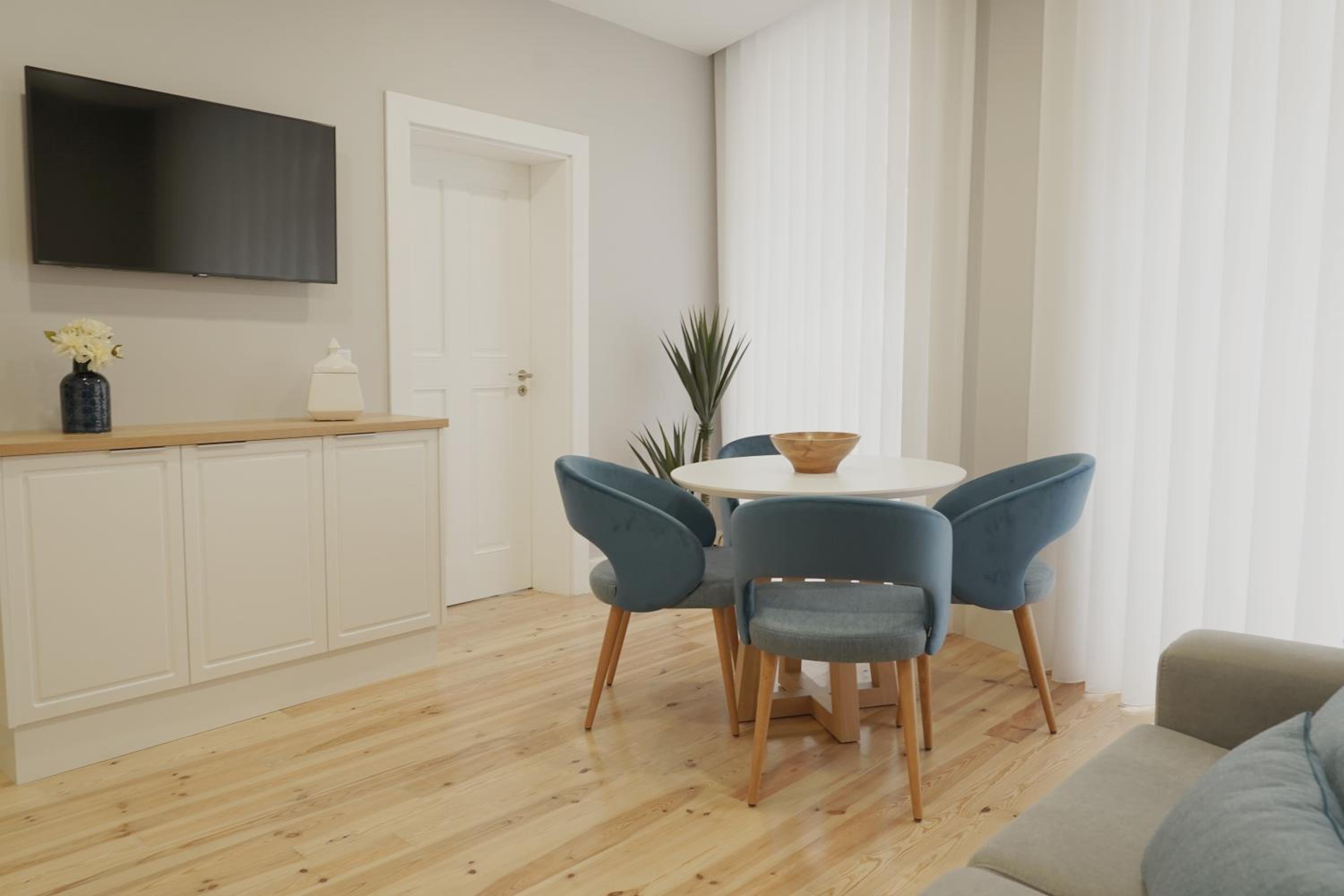 Superior Apartment - Photo 7