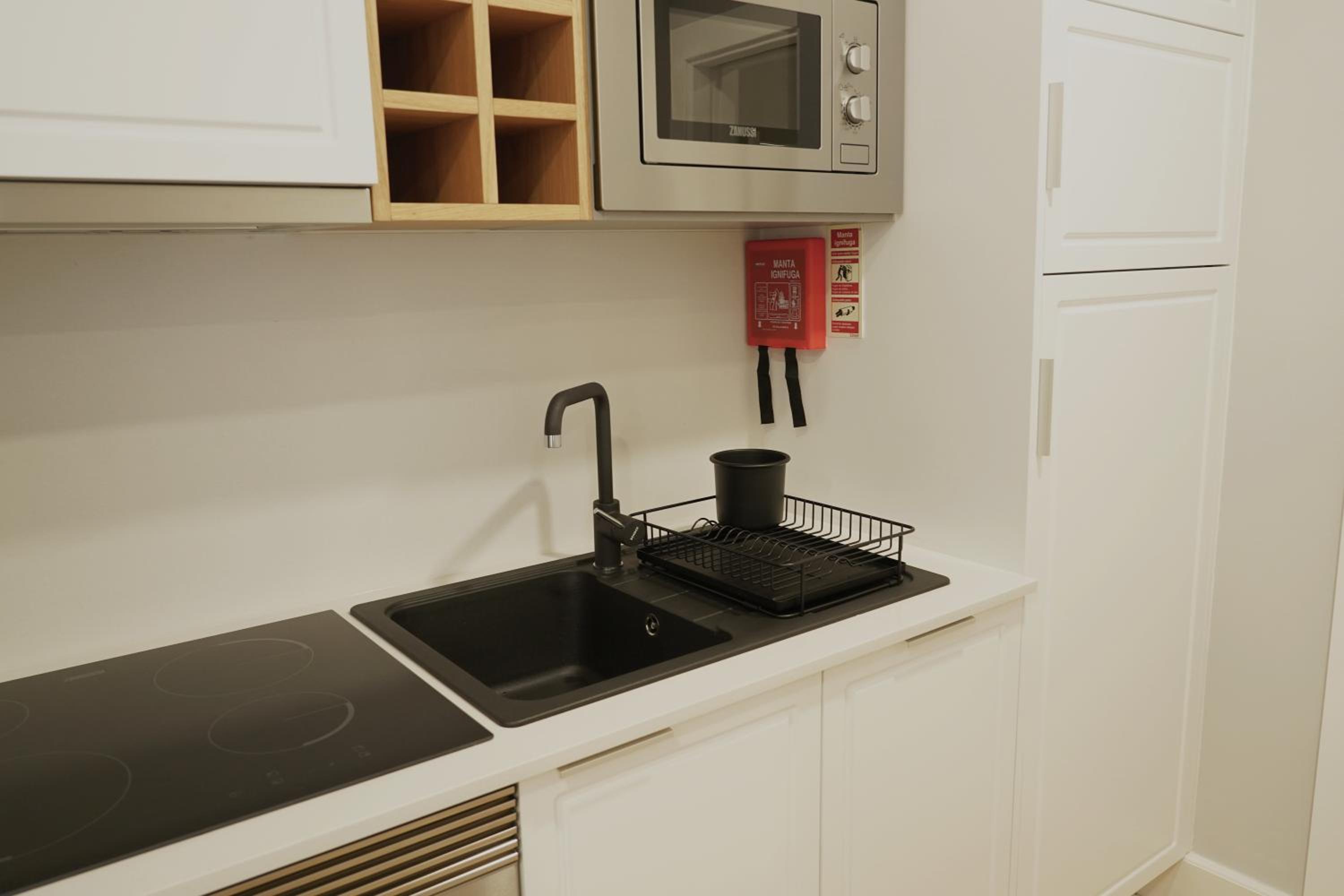 Superior Apartment - Photo 9