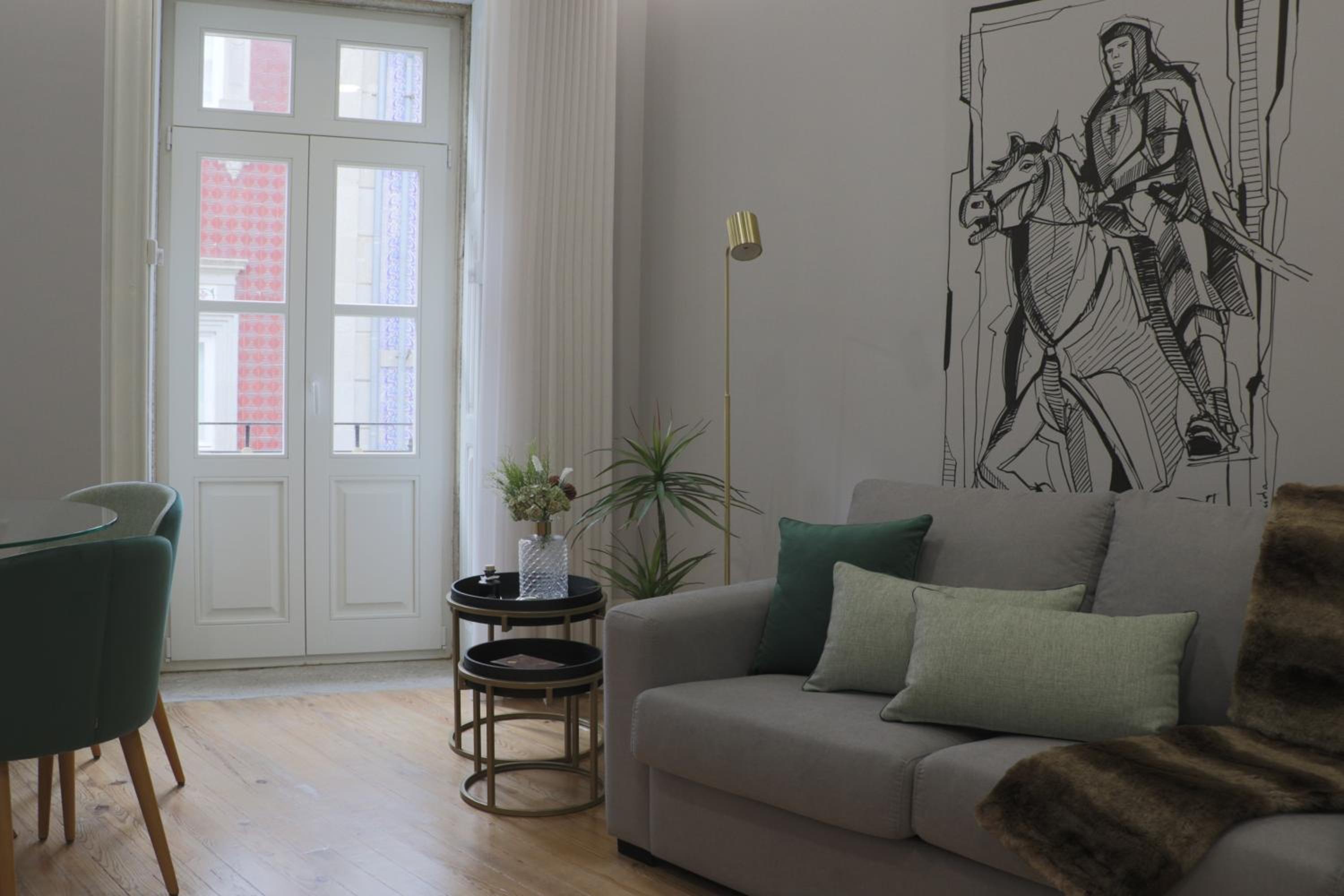 Superior Apartment