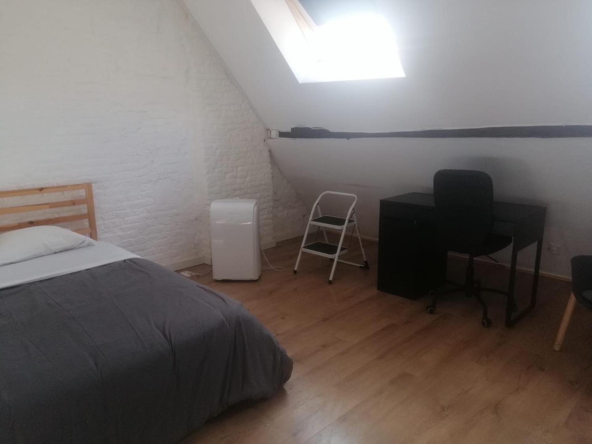 Standard Double Room with Shared Bathroom photo 1