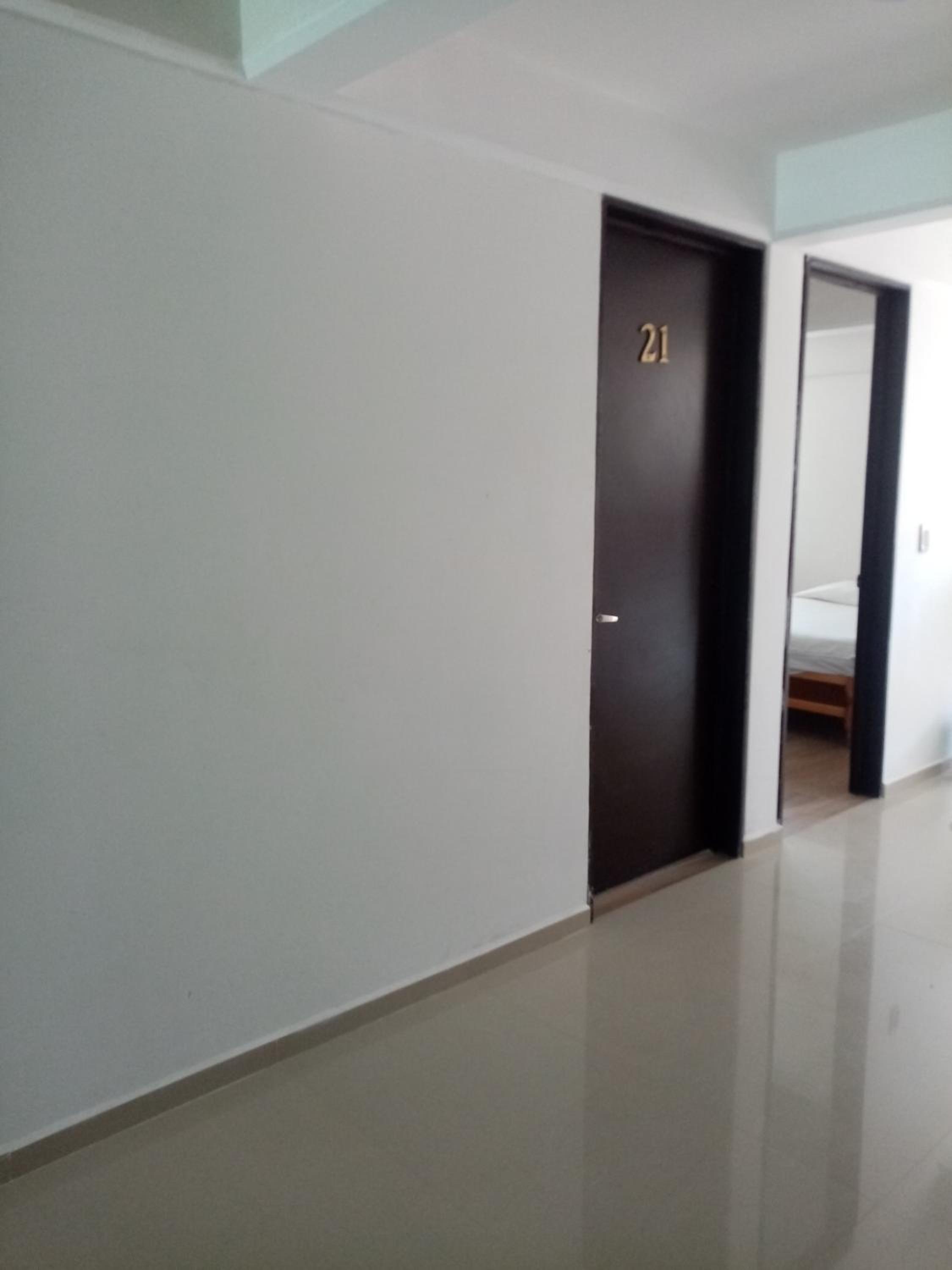 Twin Room - Photo 4