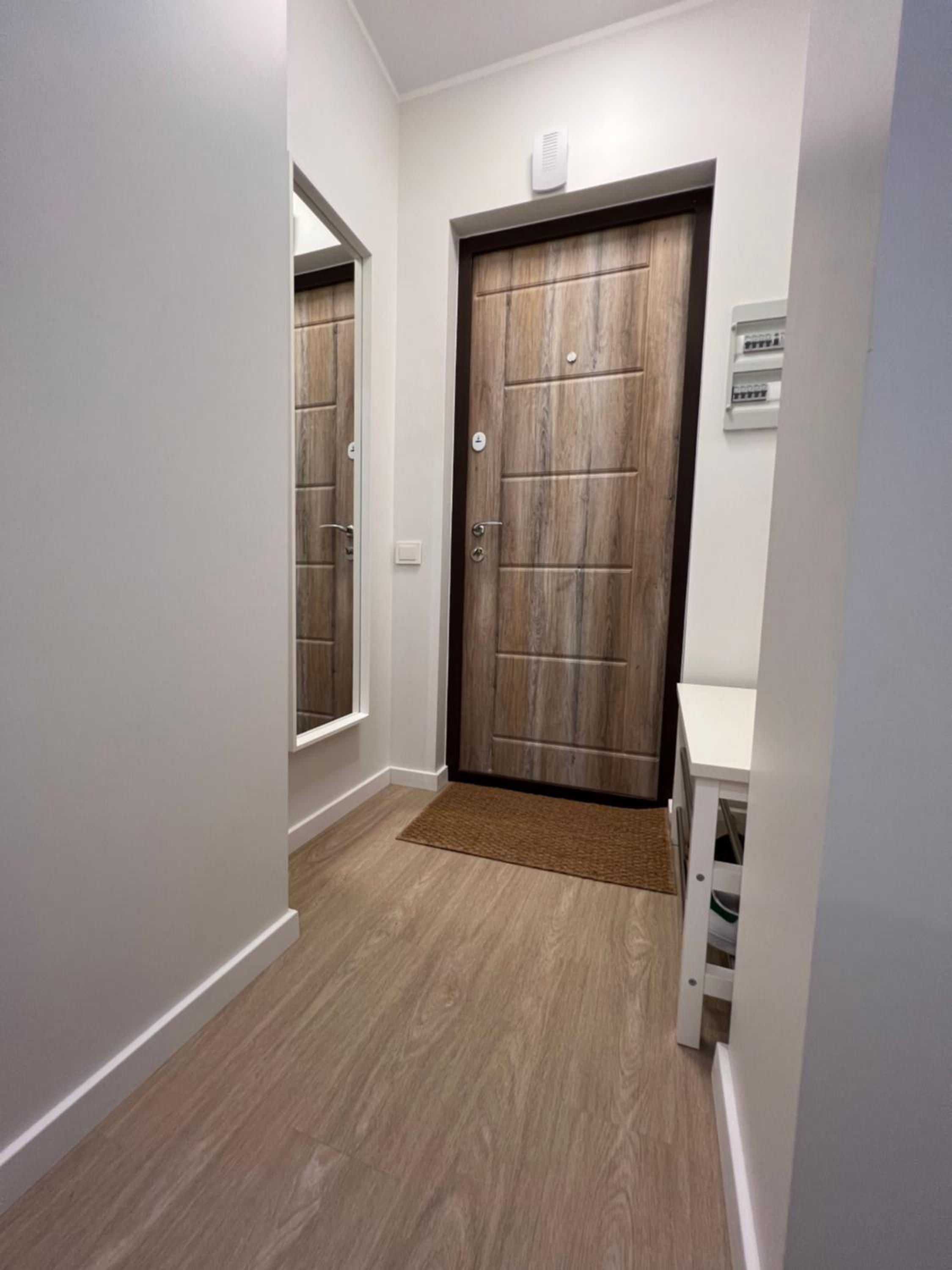 One-Bedroom Apartment - Photo 8