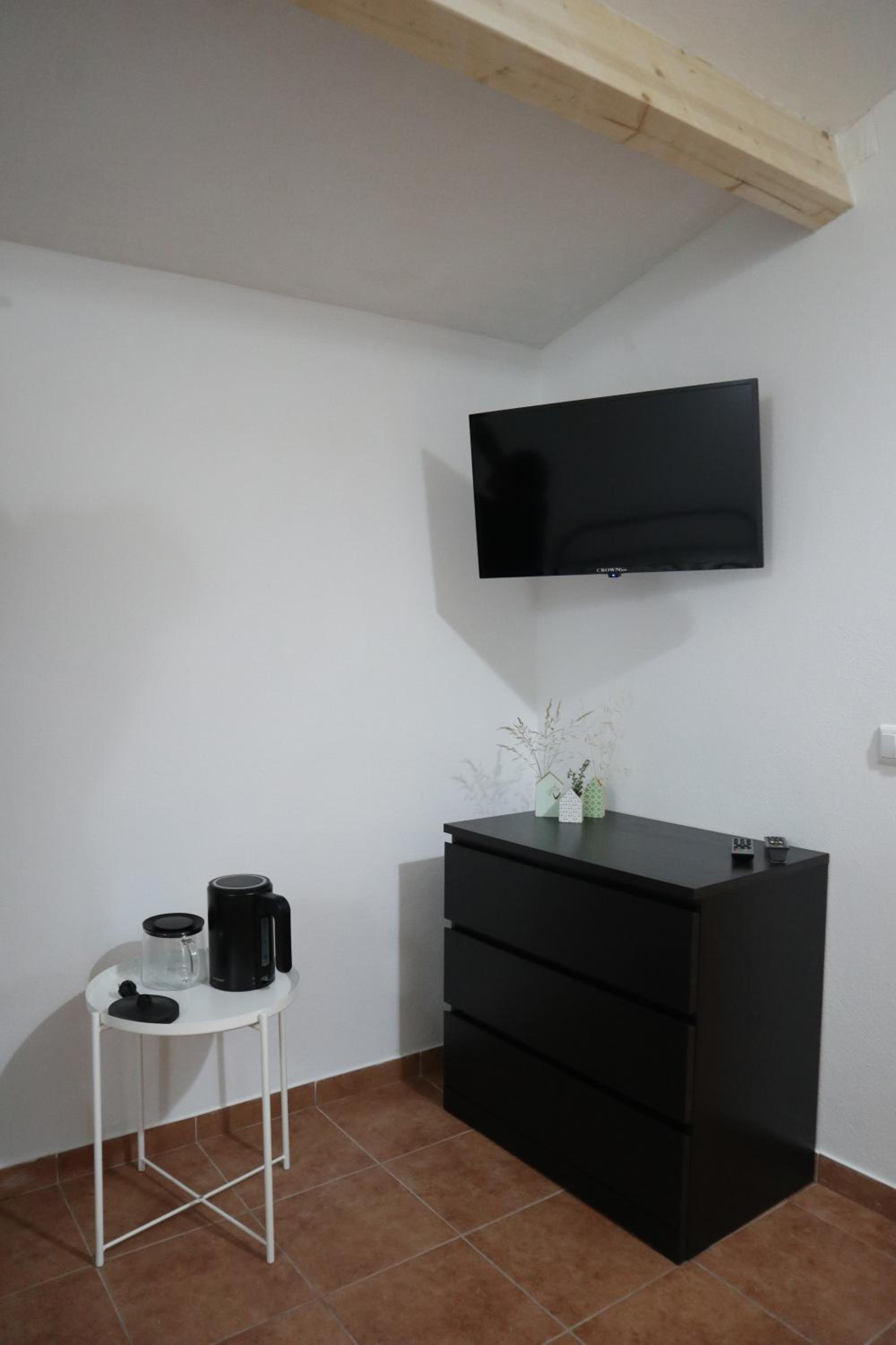 Quadruple Room with Terrace - Photo 3