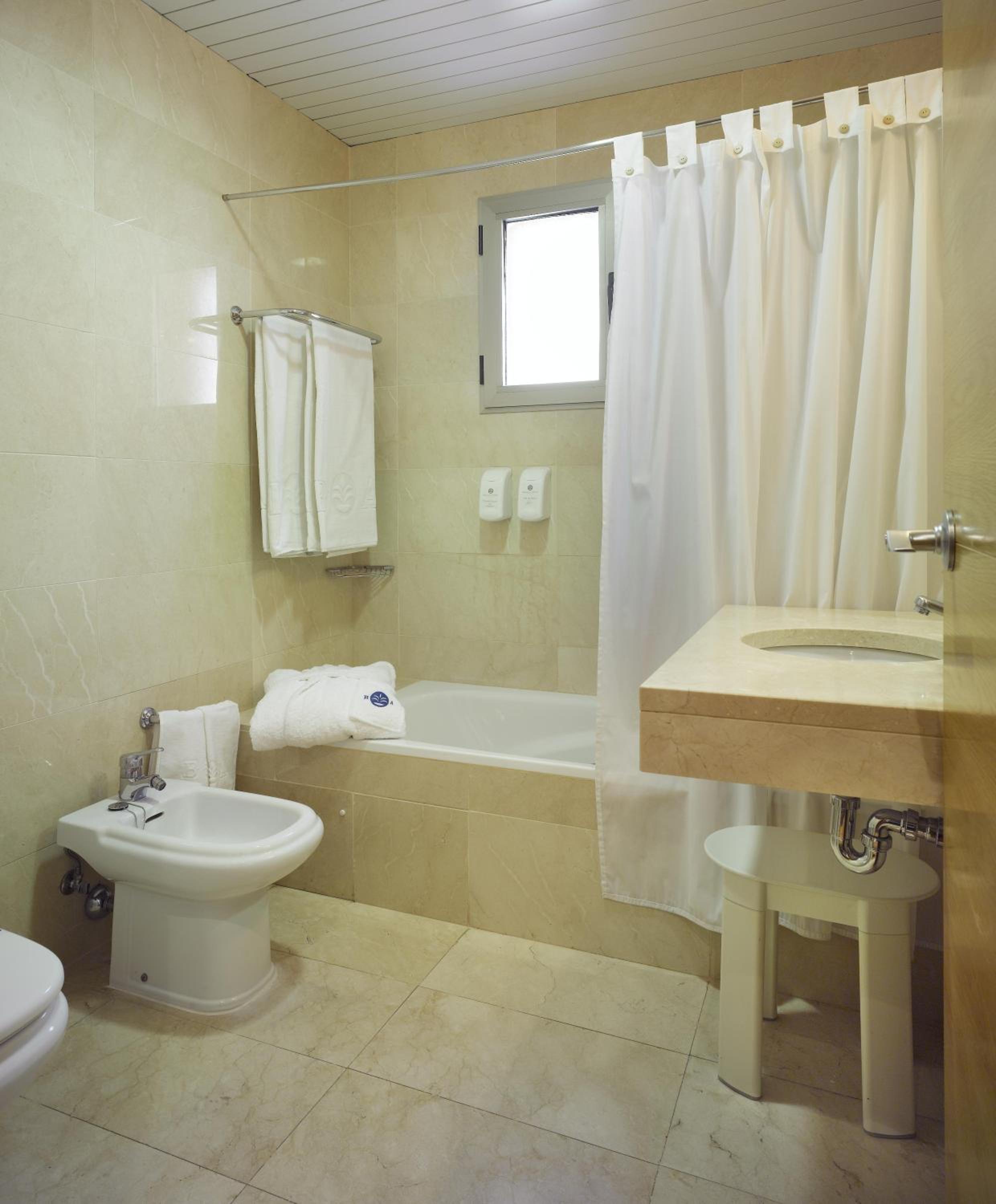 Habitación familiar con acceso al spa