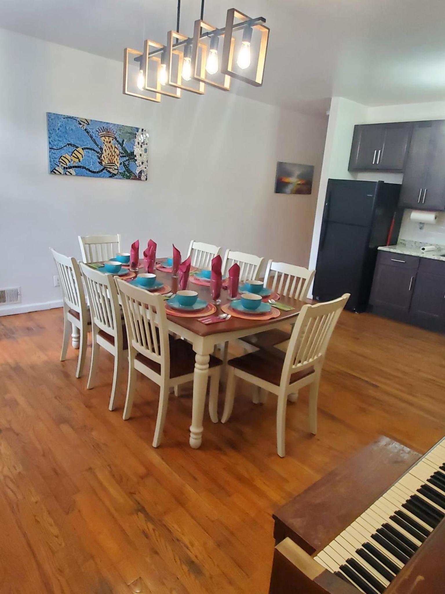 Four-Bedroom House - Photo 27
