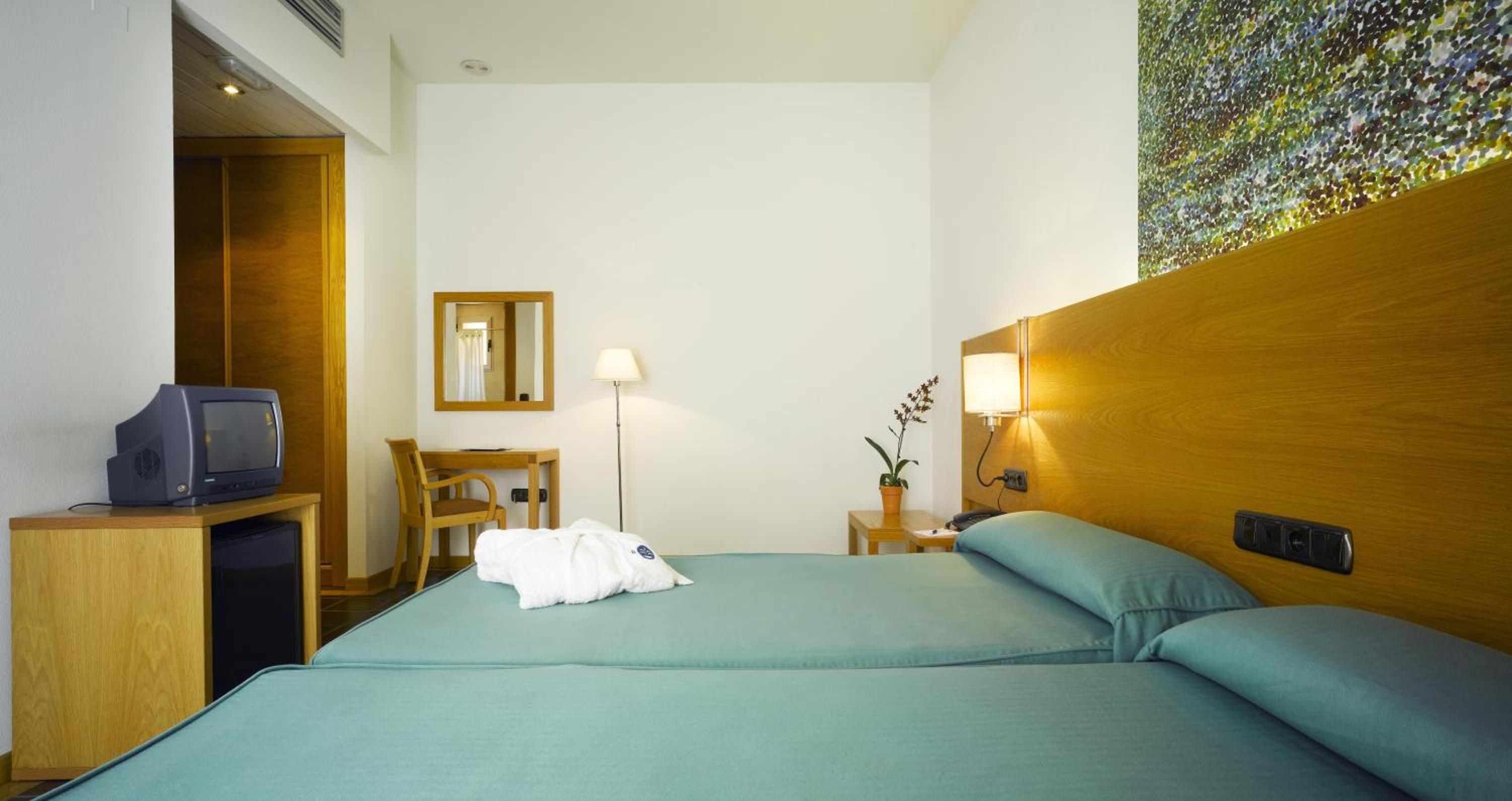 Family Room with Spa access photo 2