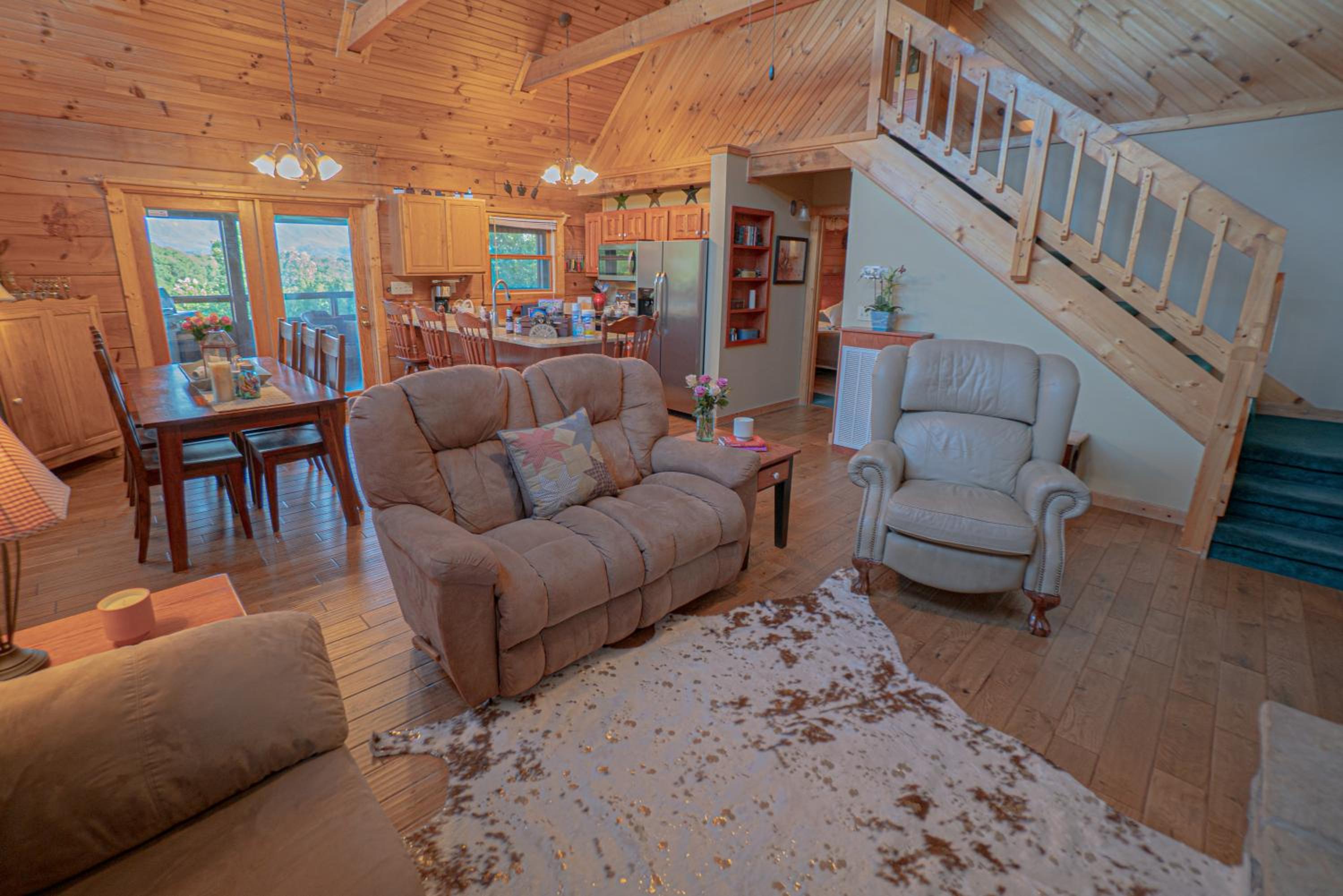 Three-Bedroom House photo 2