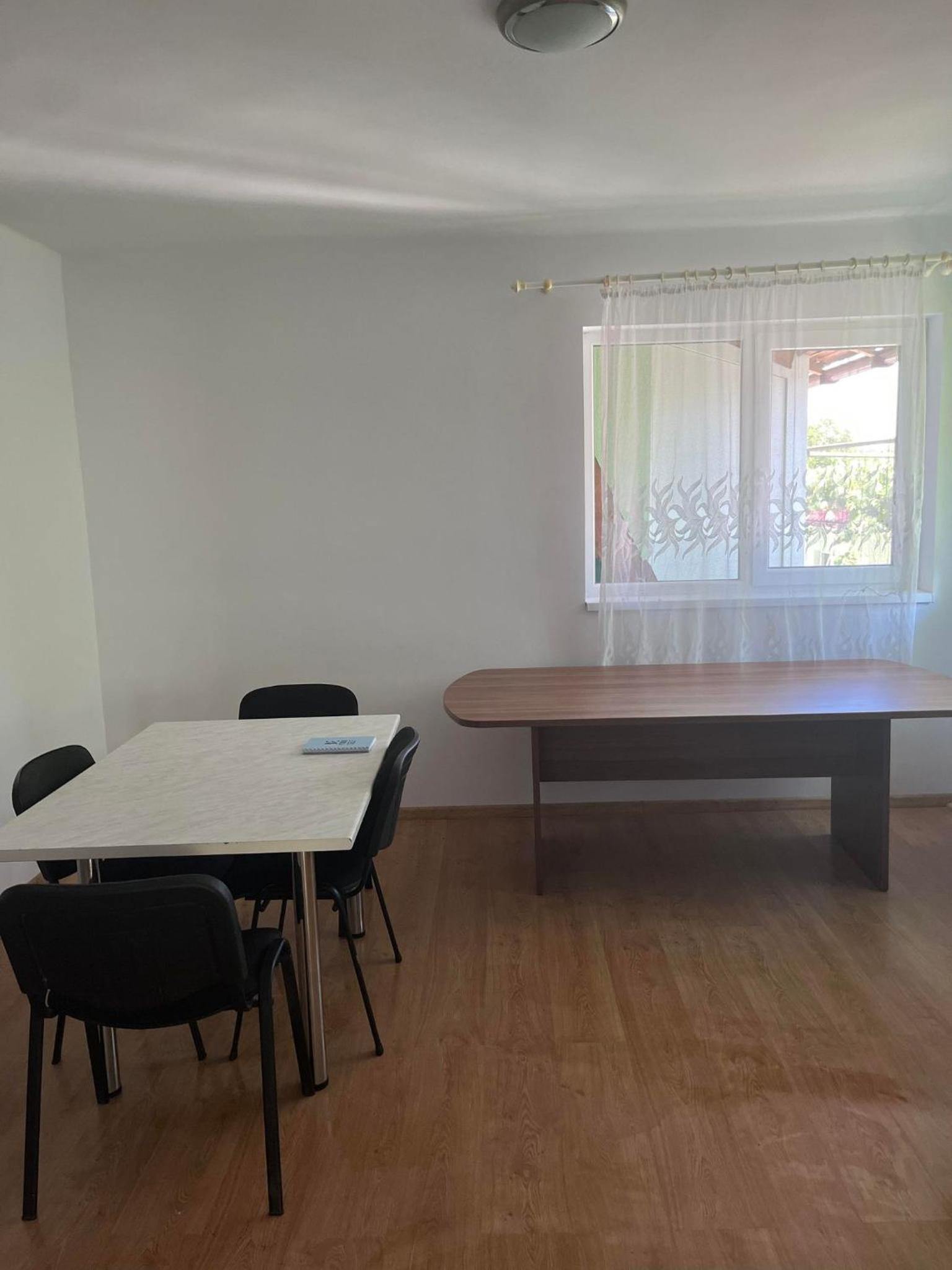 Two-Bedroom Apartment - Photo 2