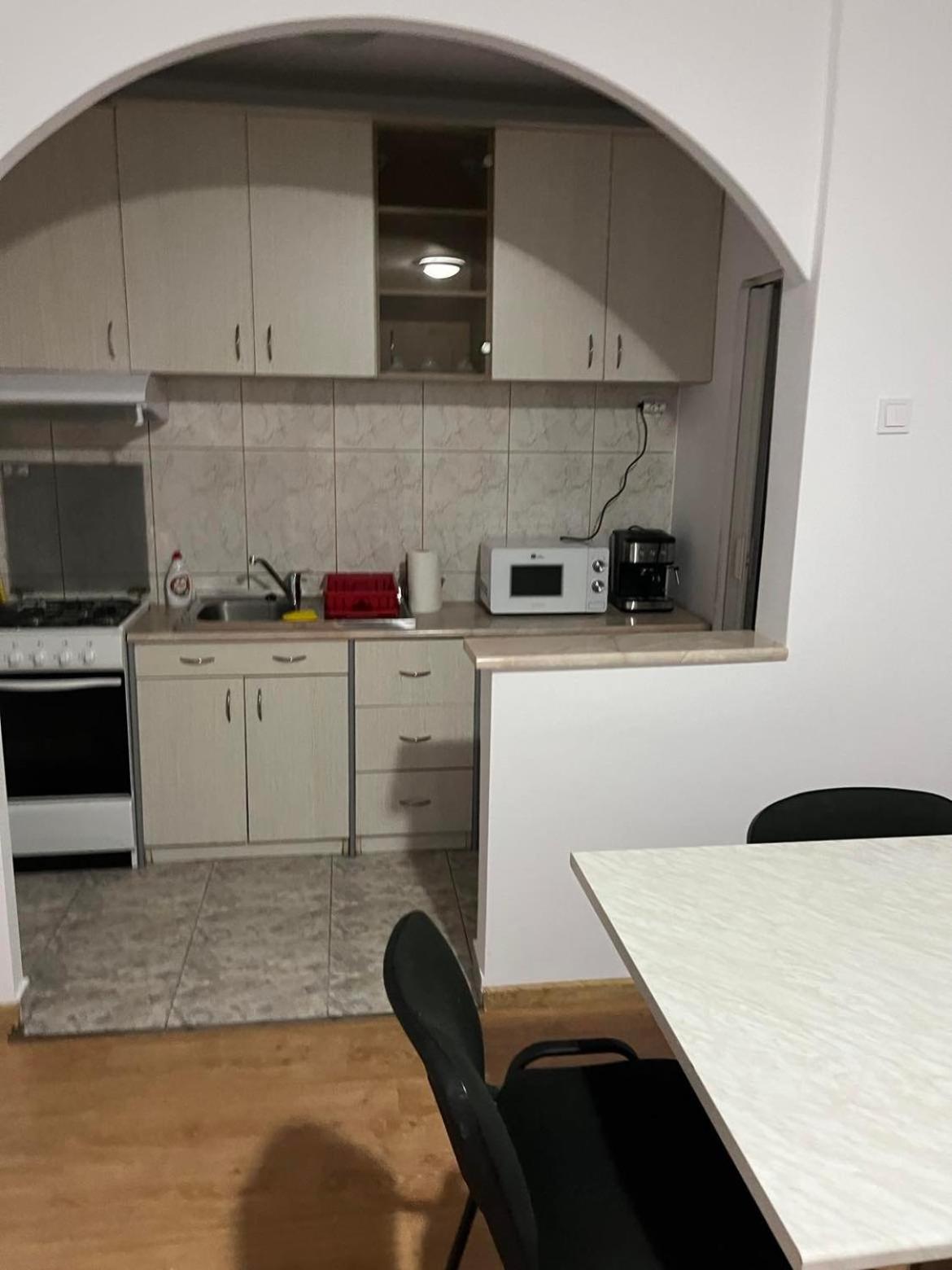 Two-Bedroom Apartment - Photo 4