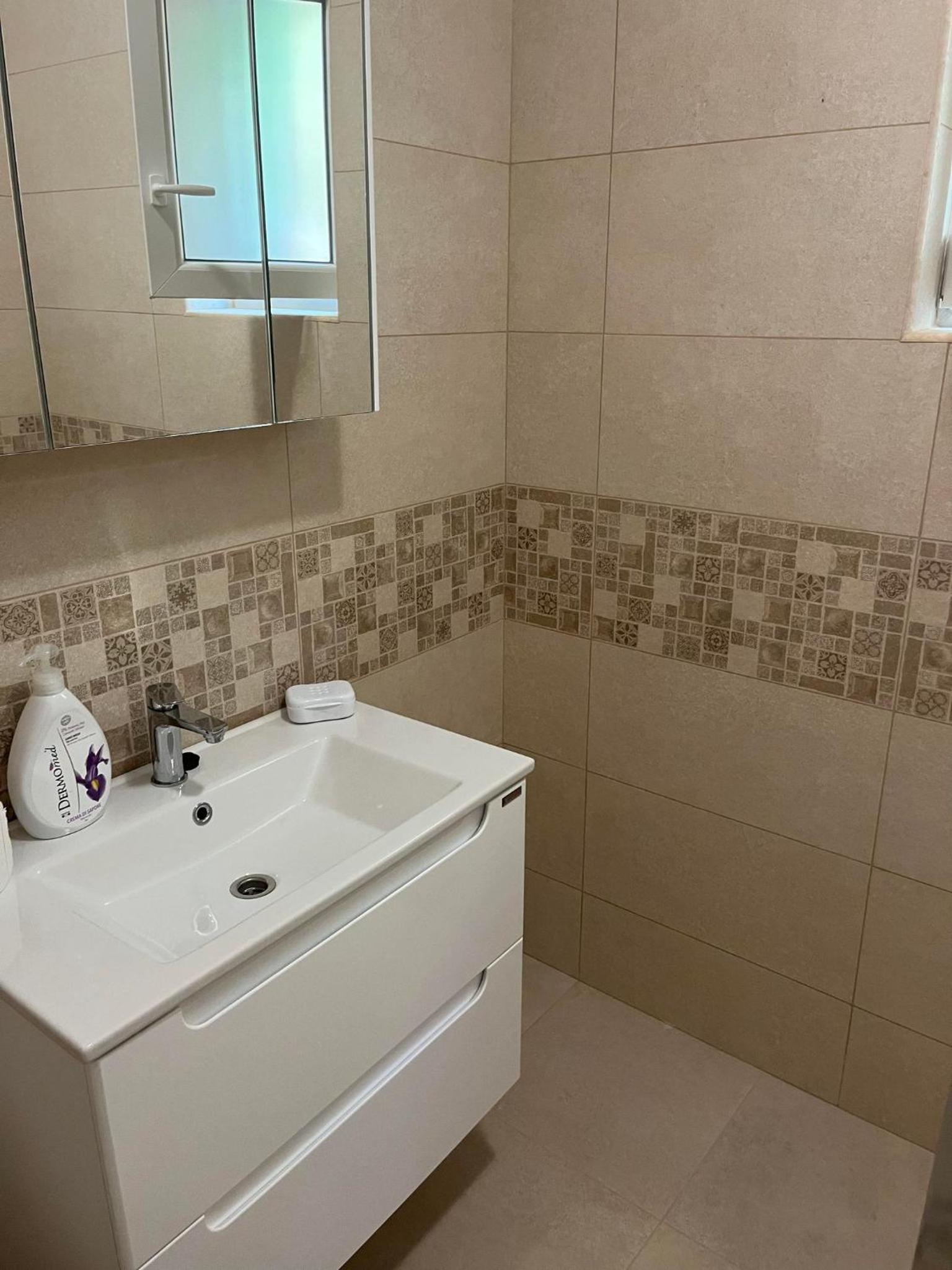 Two-Bedroom Apartment - Photo 6