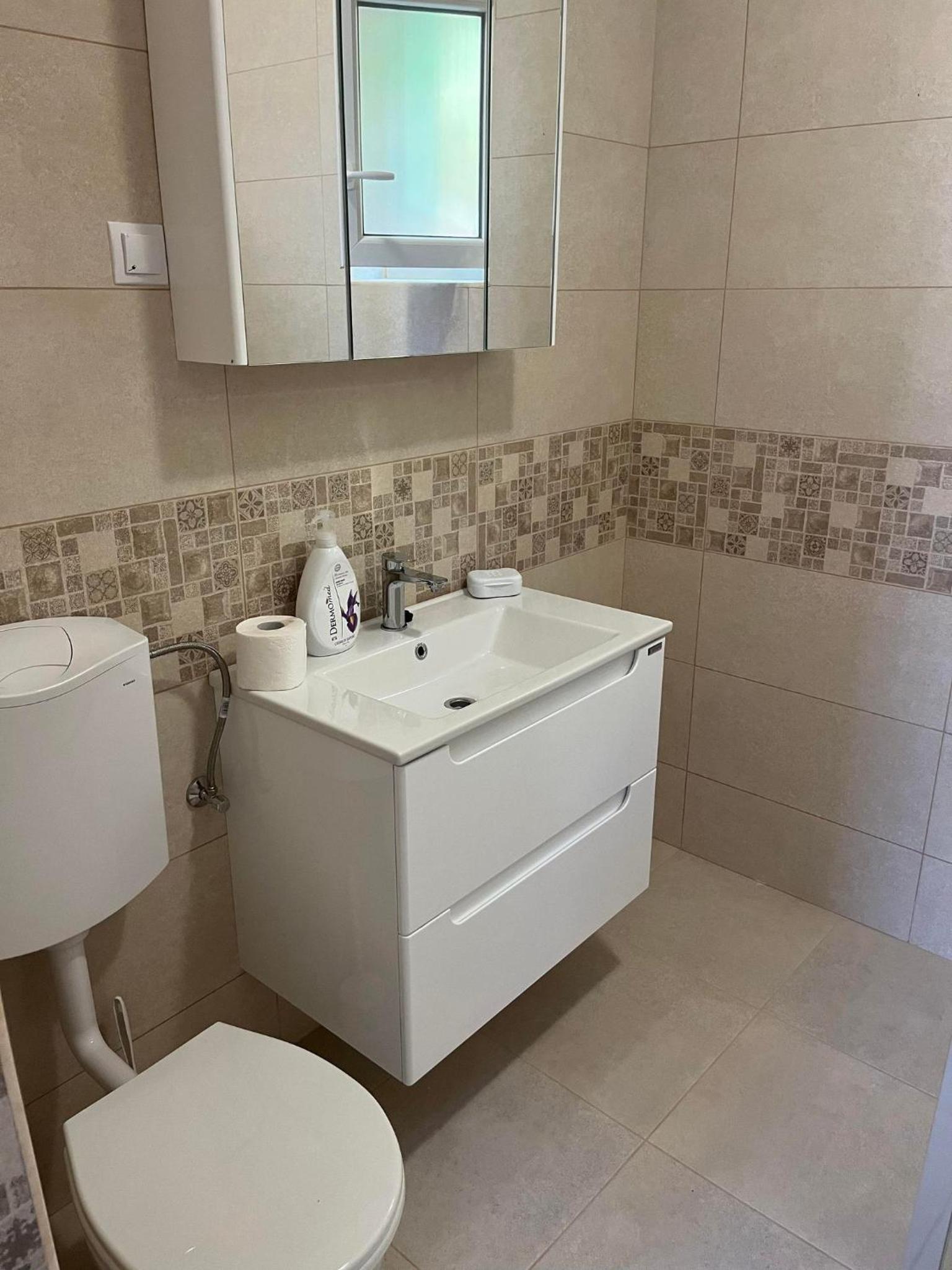 Two-Bedroom Apartment - Photo 9