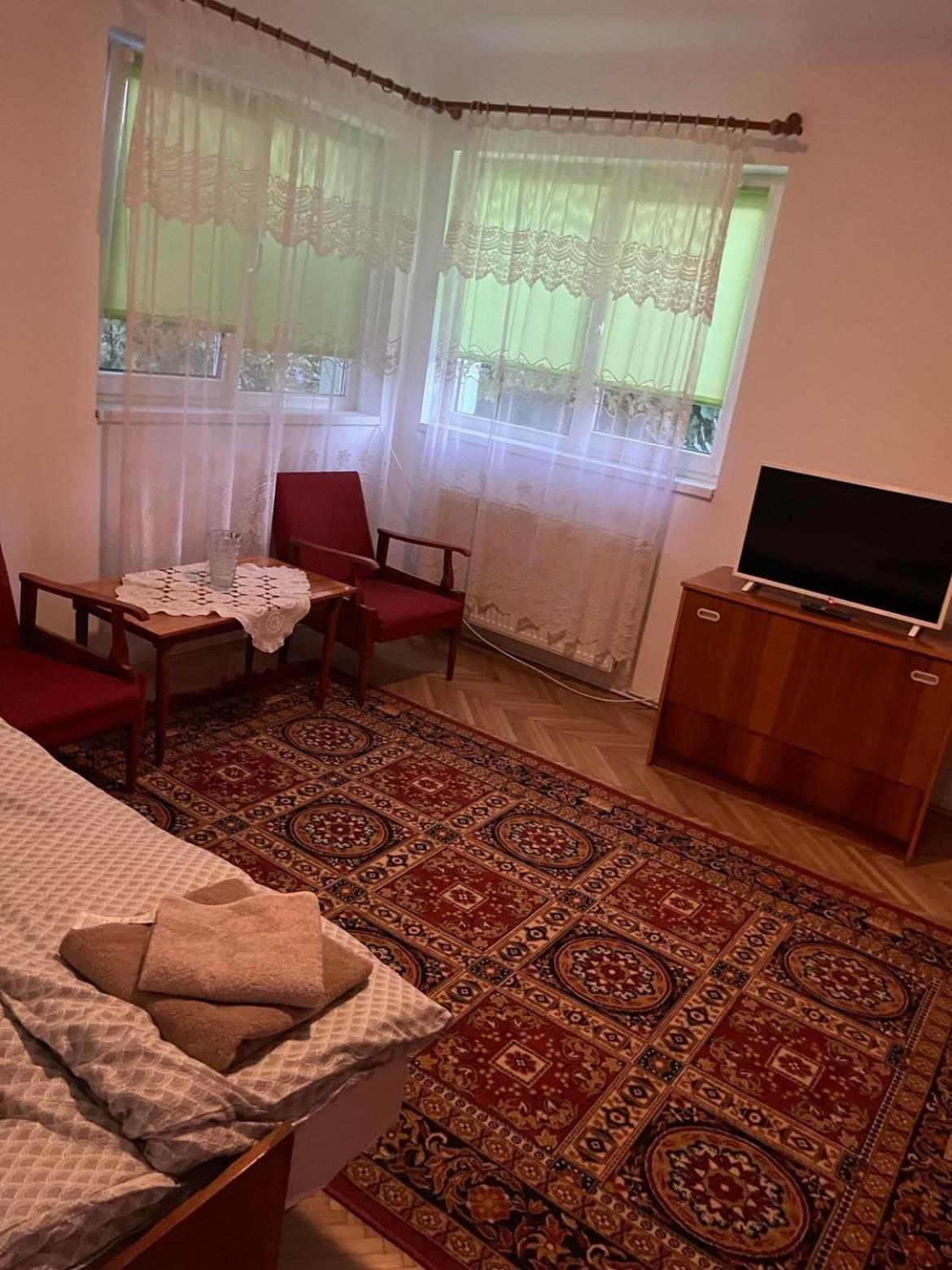 Two-Bedroom Apartment - Photo 11