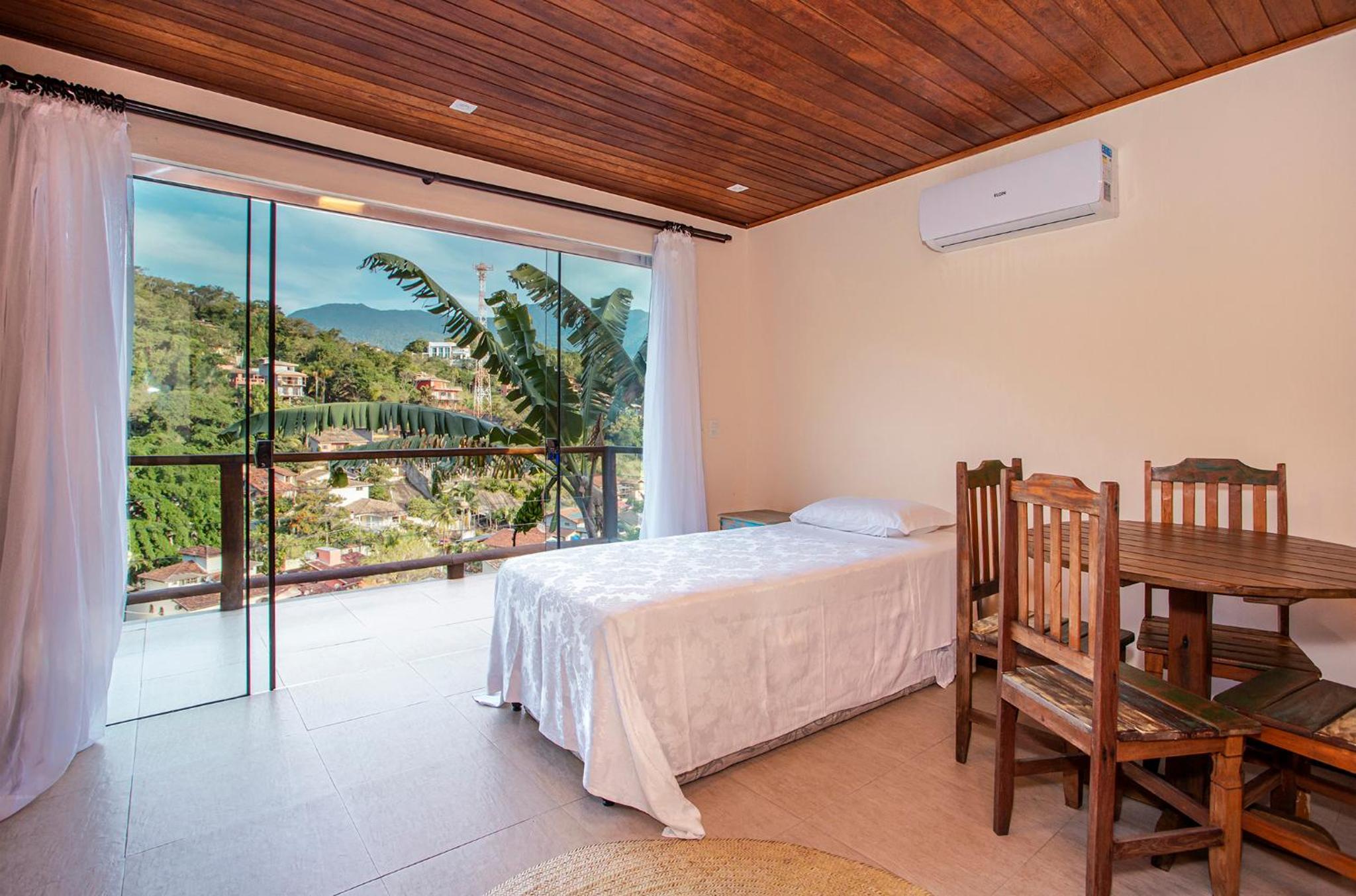 Triple Room with Mountain View