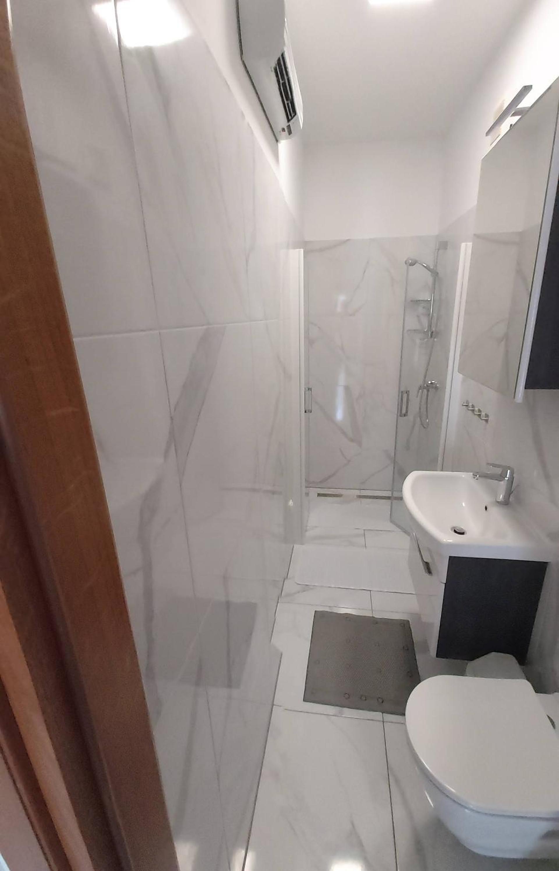 Two-Bedroom Apartment - Photo 11