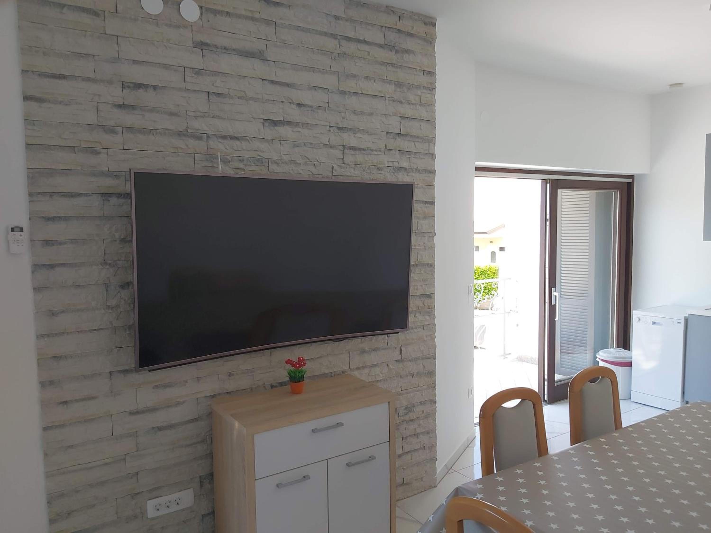 Two-Bedroom Apartment - Photo 26