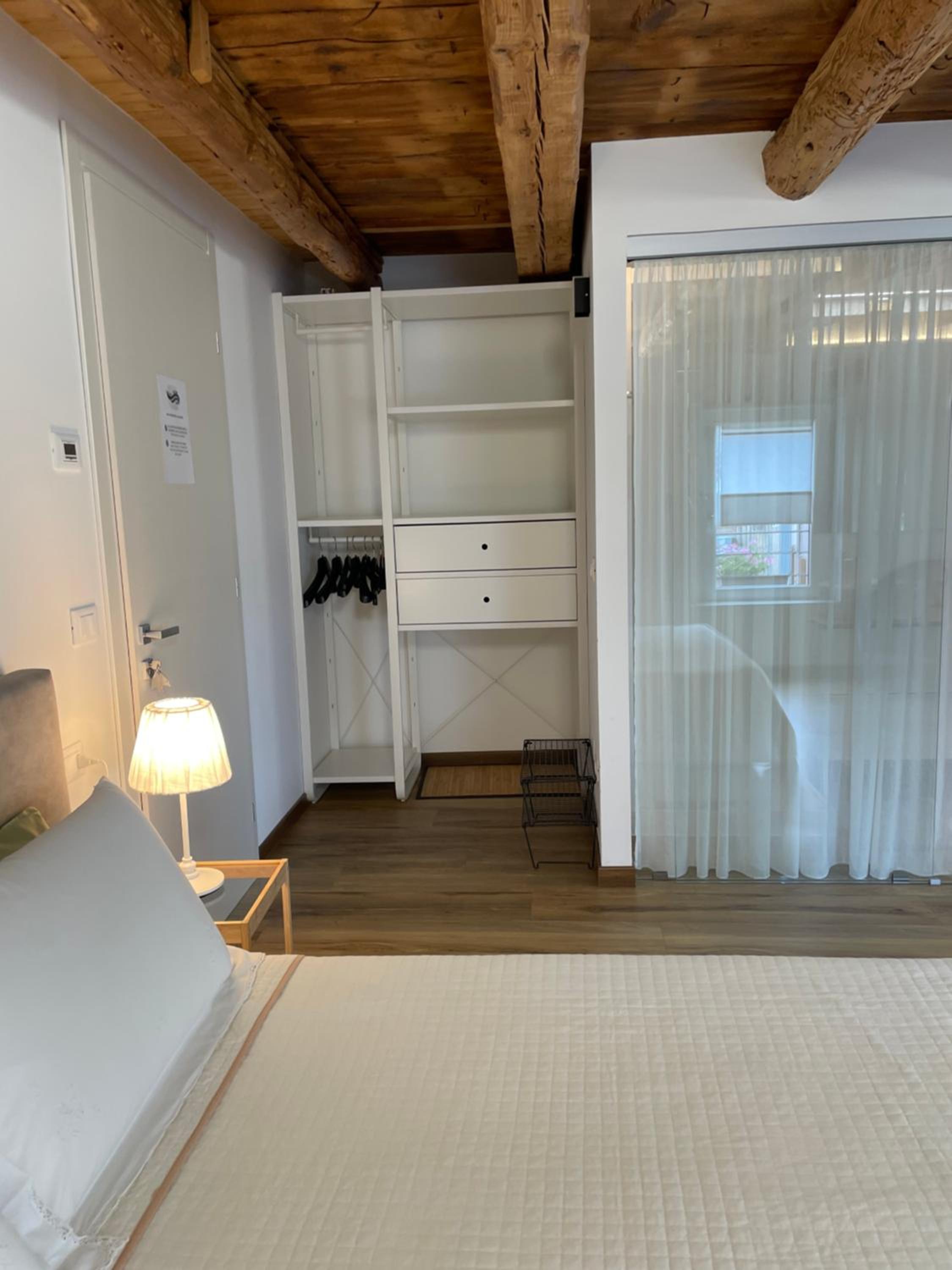 Superior King Room - Photo 1