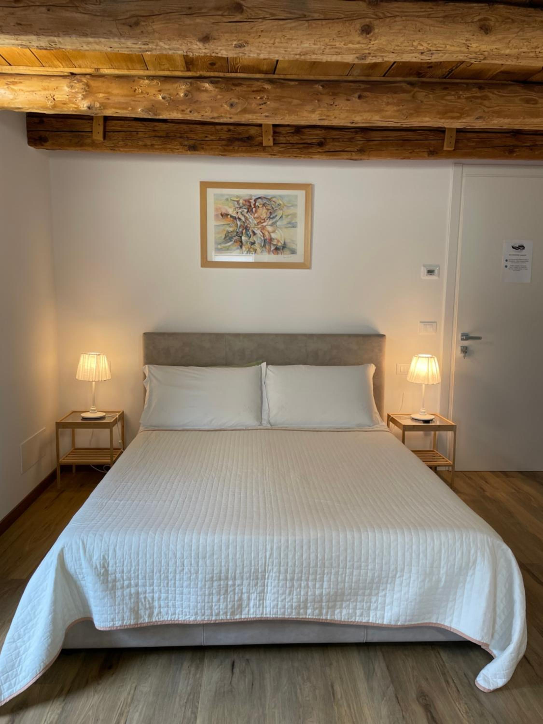 Superior King Room - Photo 6