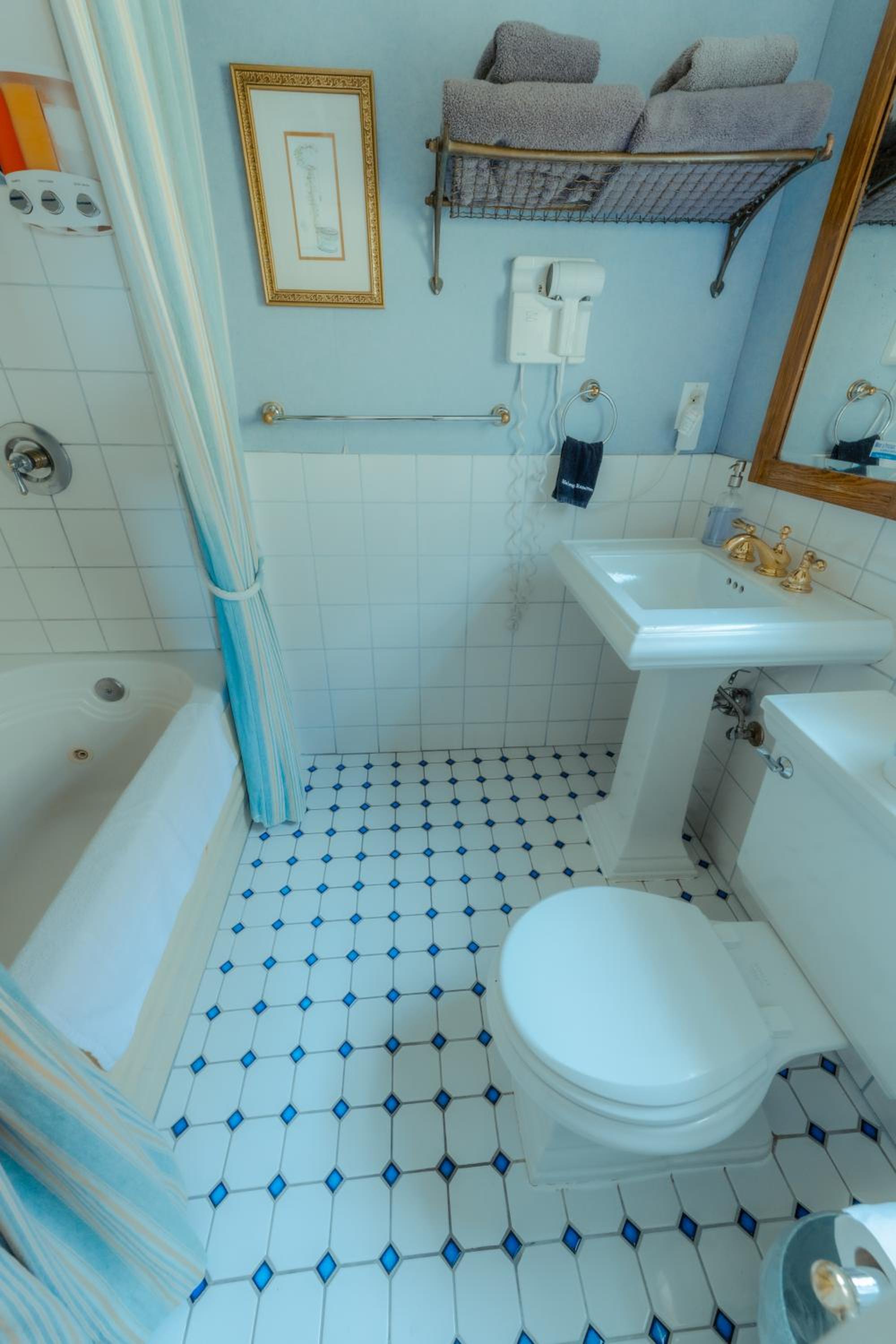Queen Room with Spa Bath photo 3