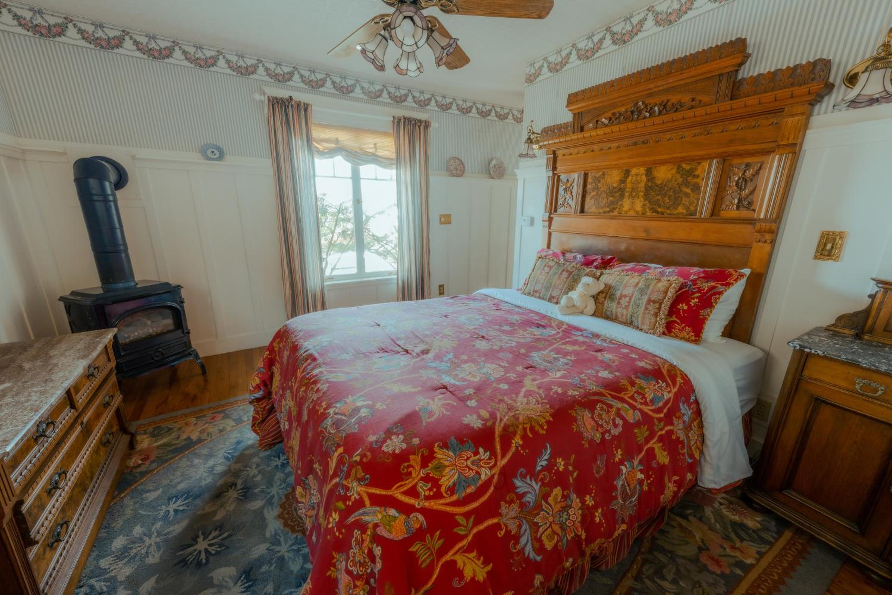 Queen Room with Spa Bath photo 3