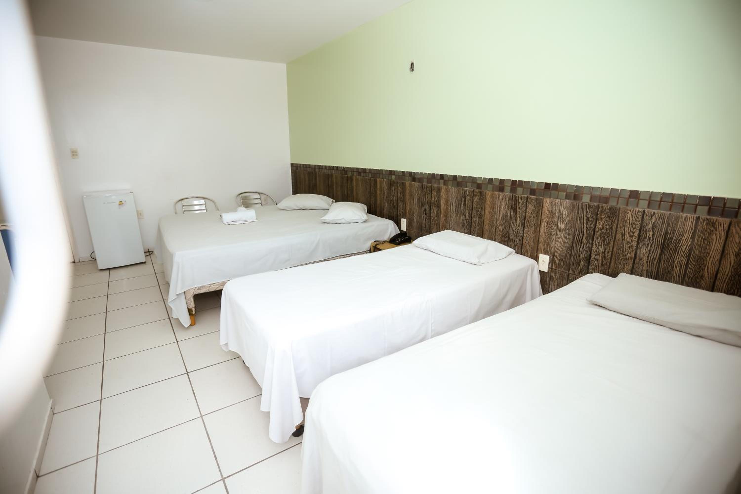 Quadruple Room - Photo 3